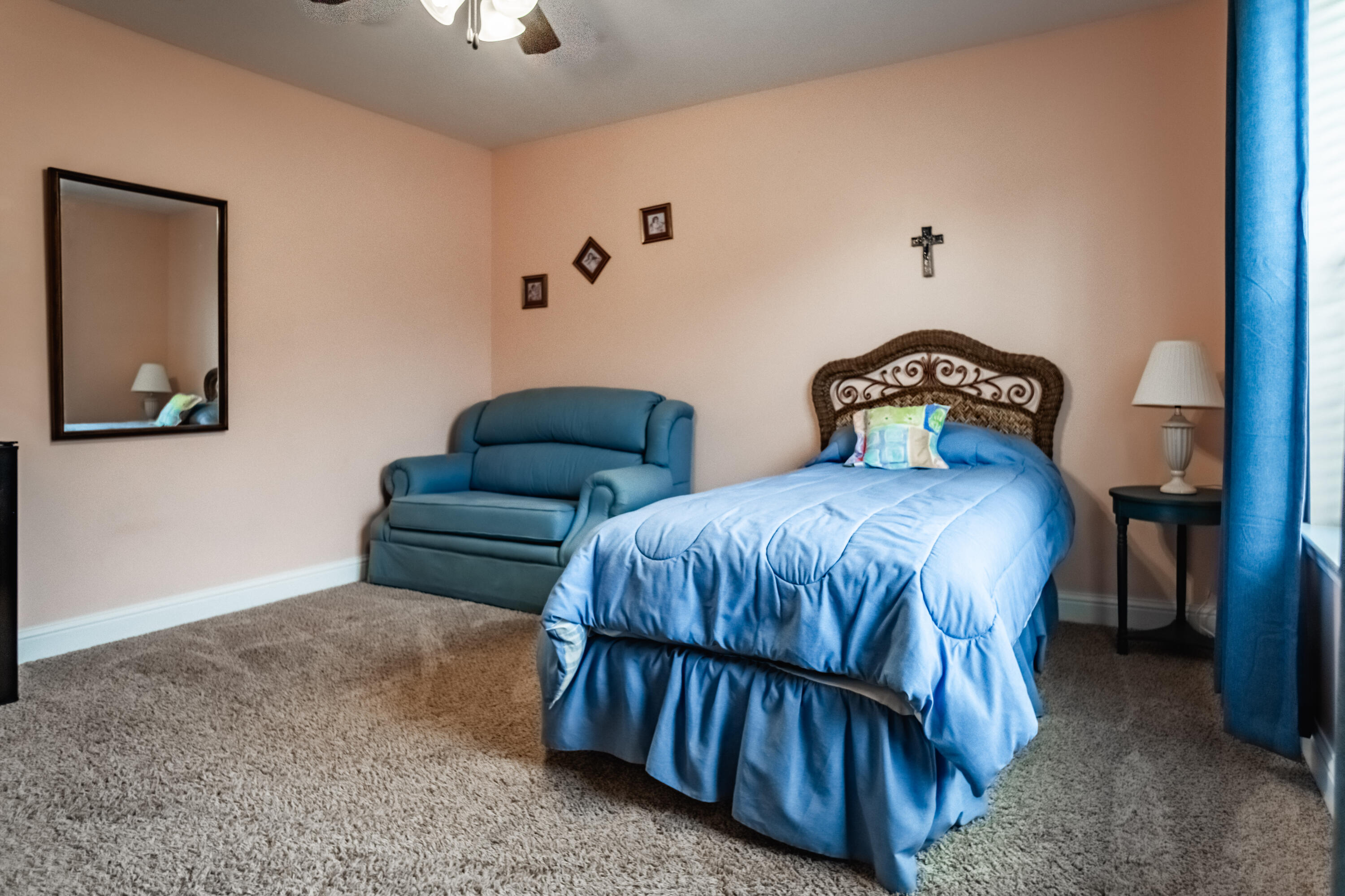 WINDMEADOWS - Residential