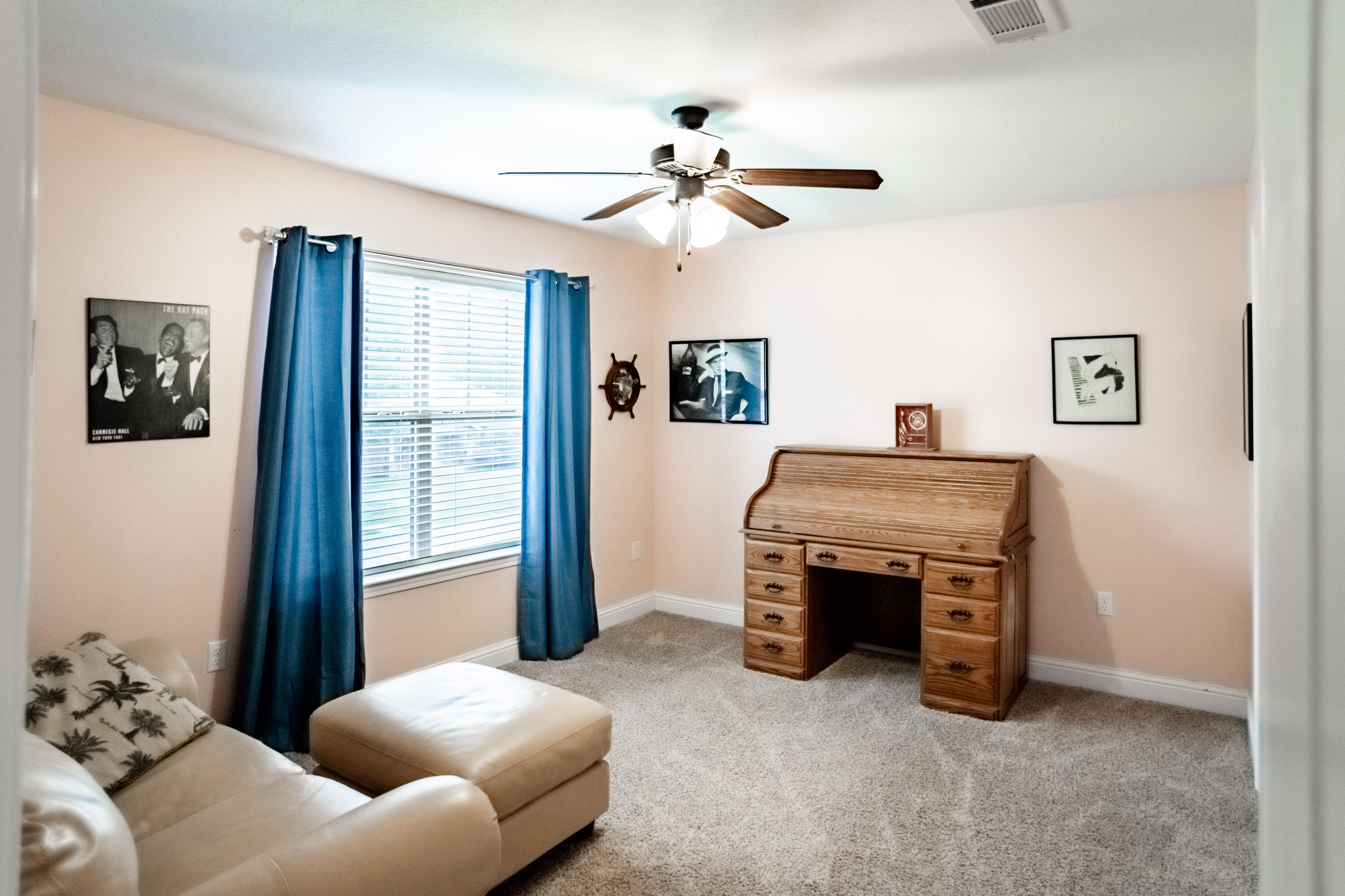 WINDMEADOWS - Residential