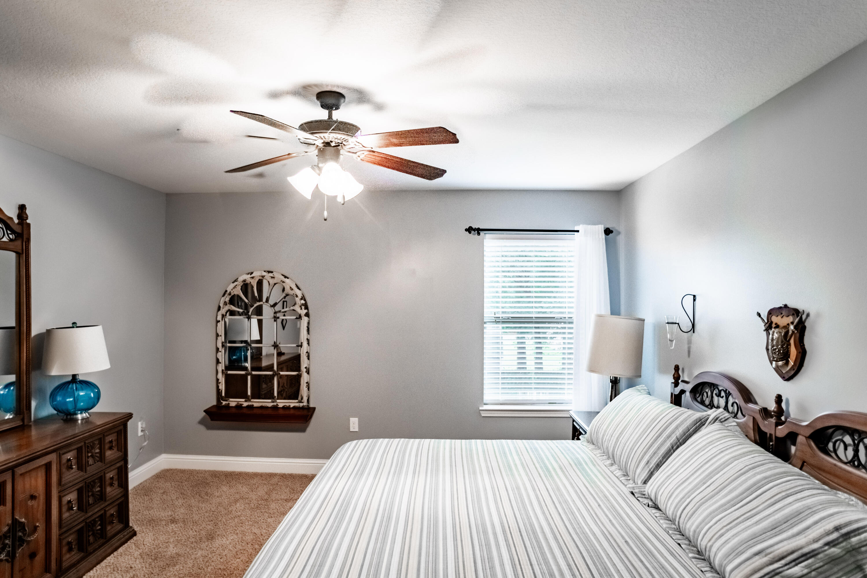 WINDMEADOWS - Residential