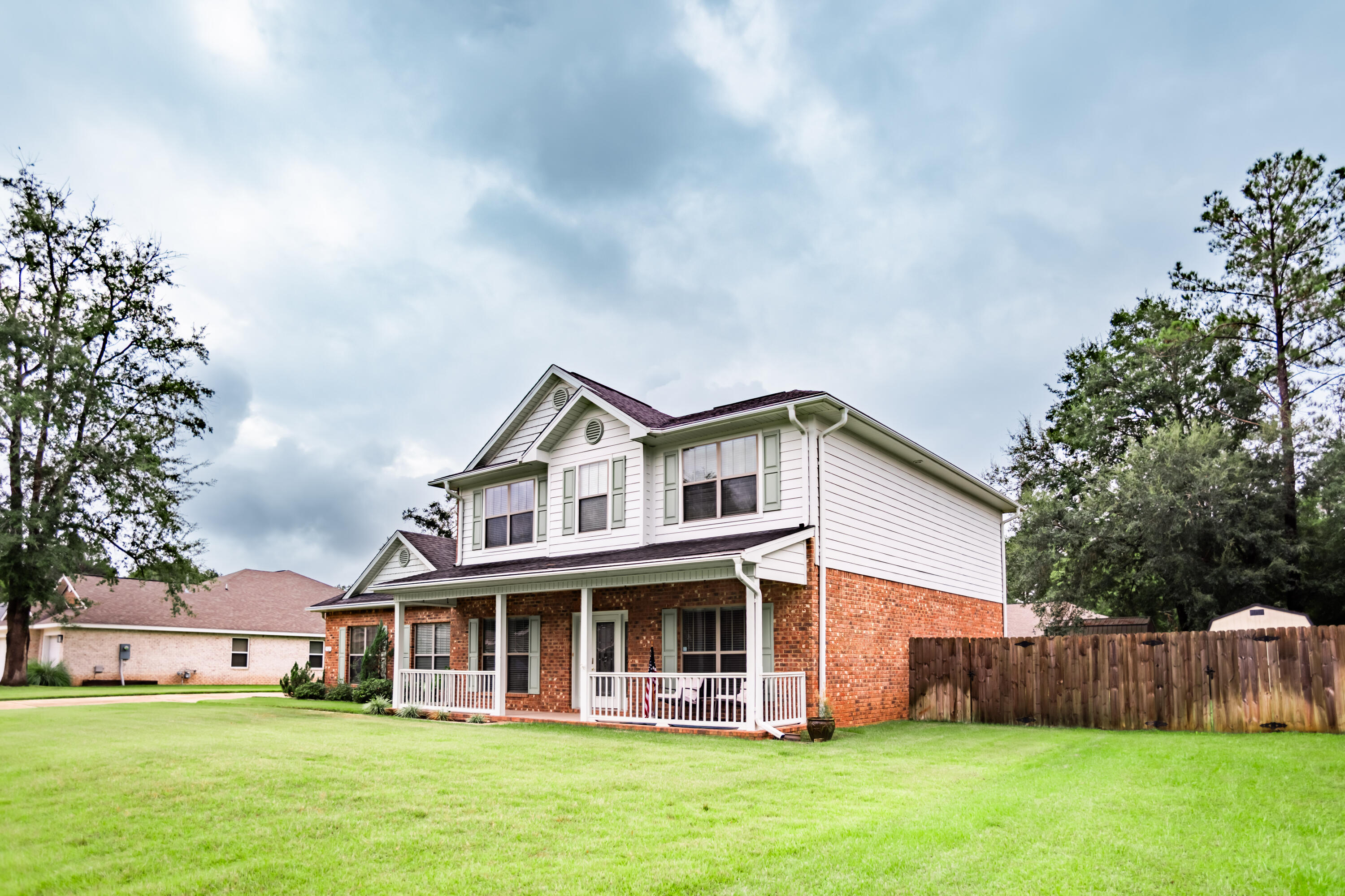 WINDMEADOWS - Residential