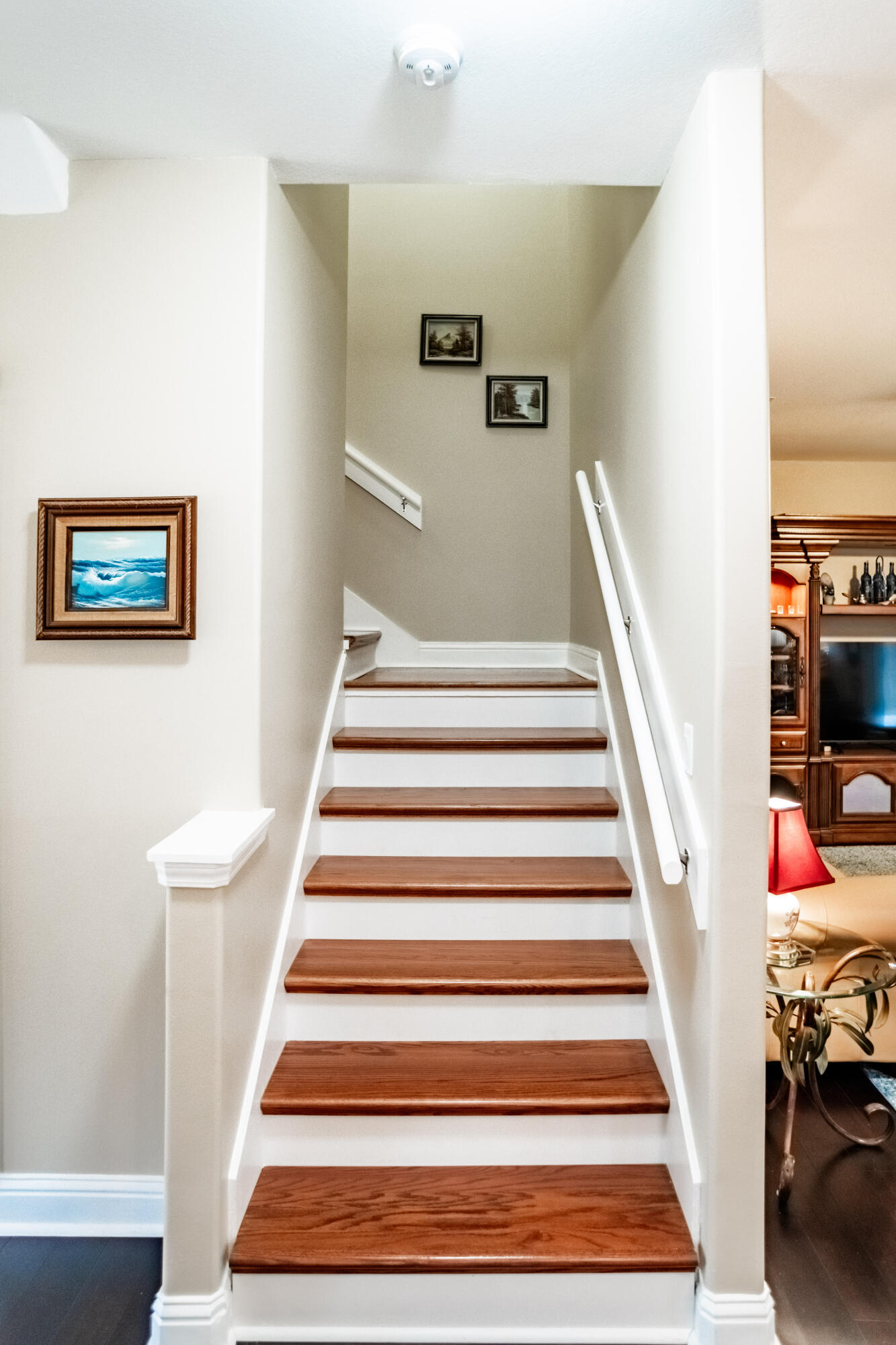 WINDMEADOWS - Residential