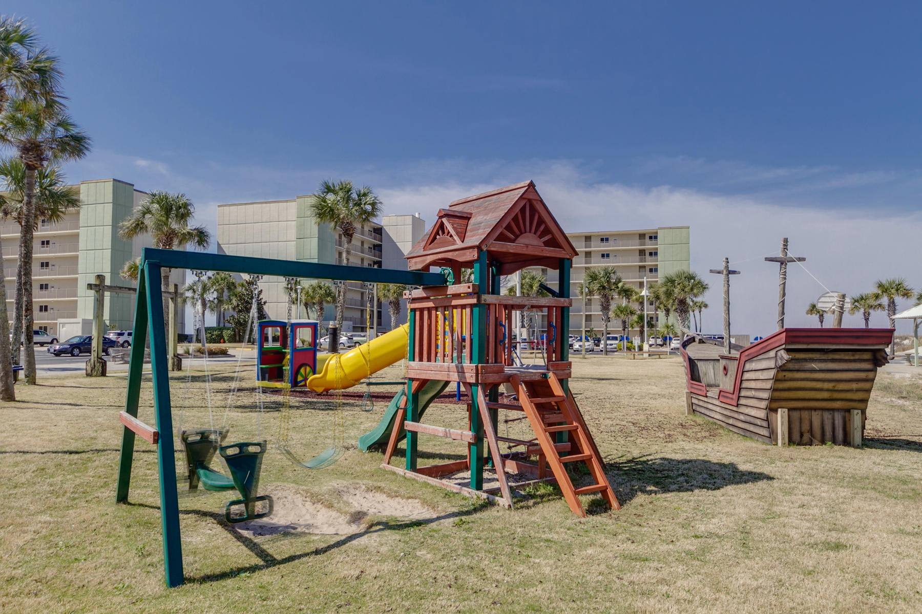 PINNACLE PORT - Residential