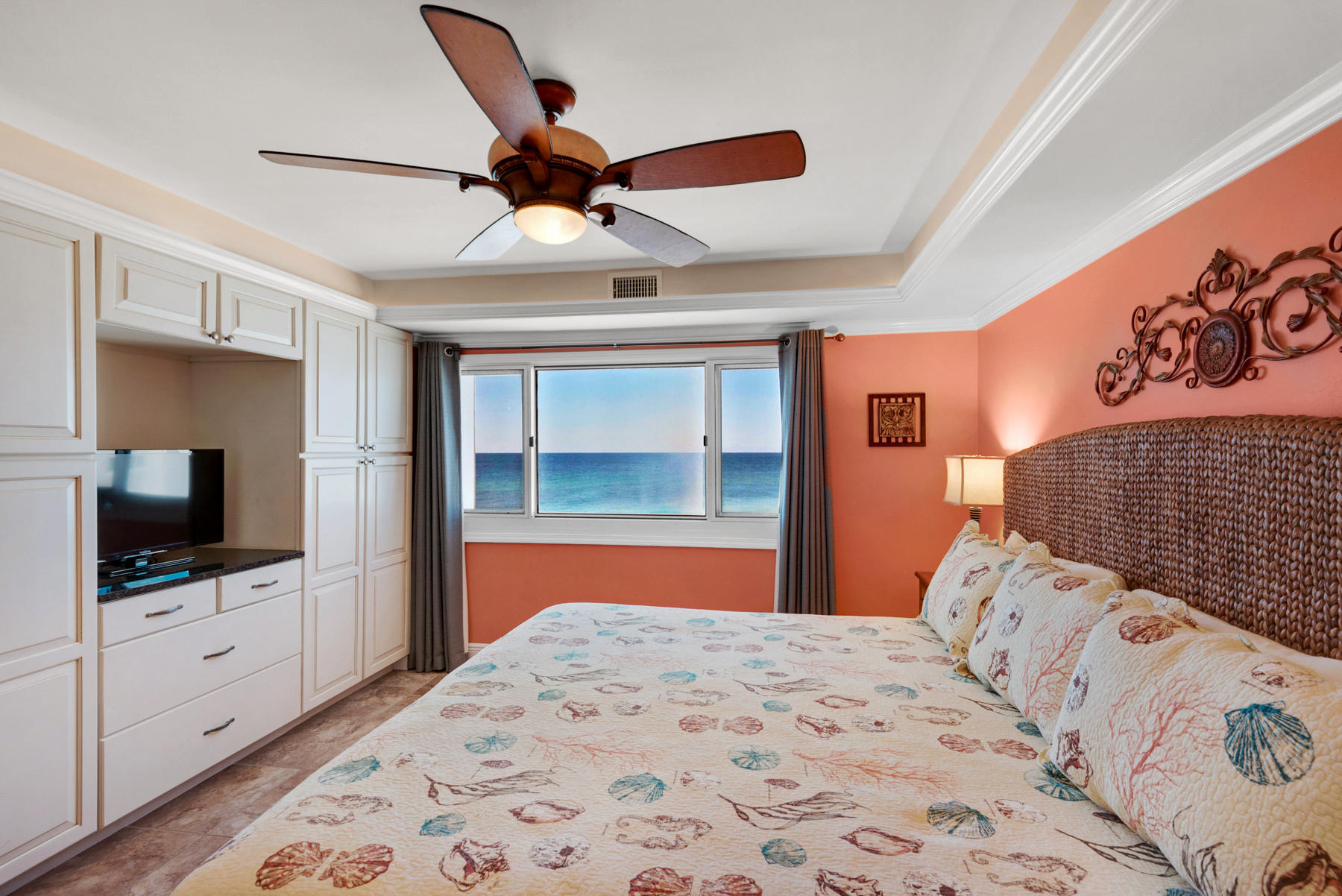 PINNACLE PORT - Residential