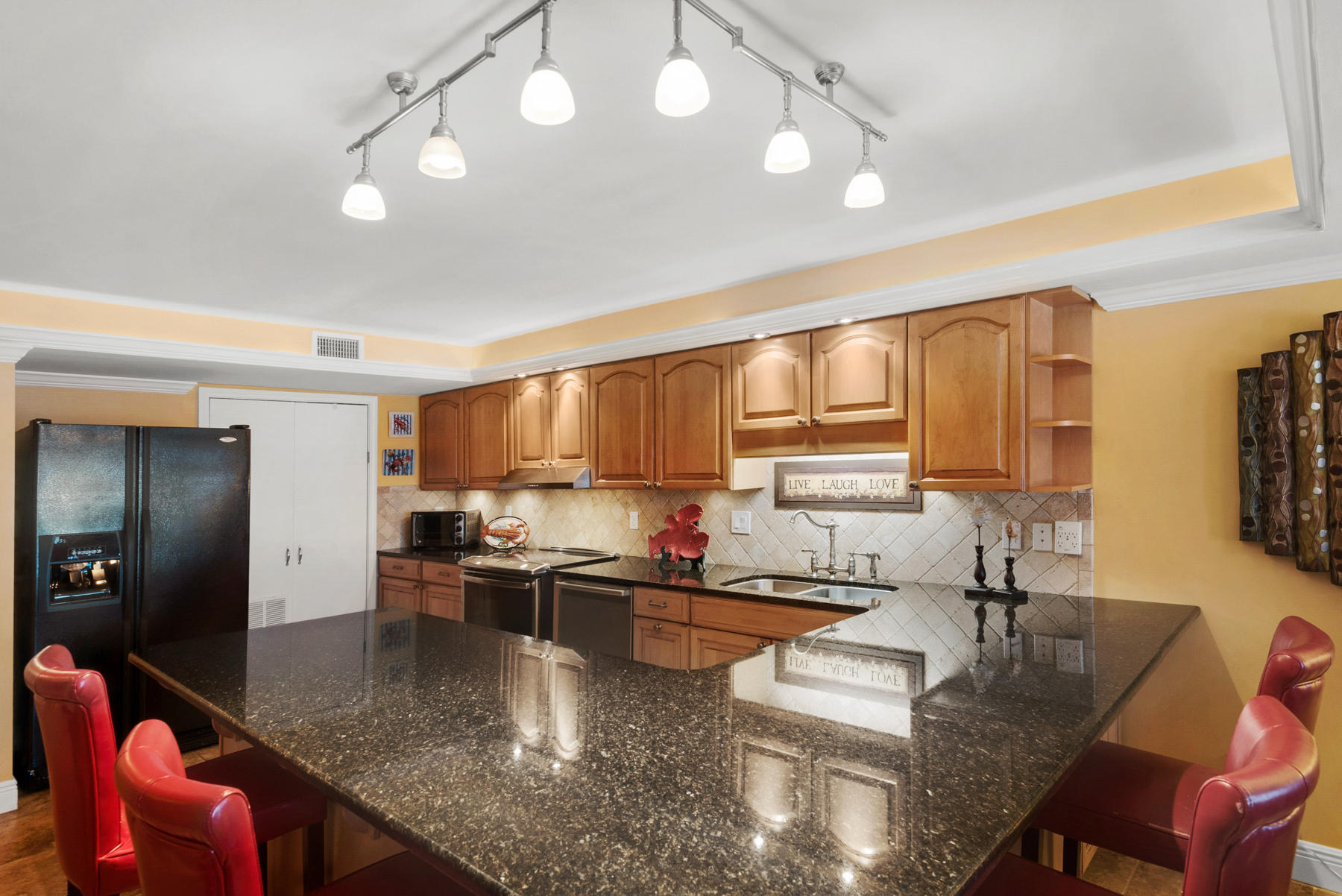 PINNACLE PORT - Residential