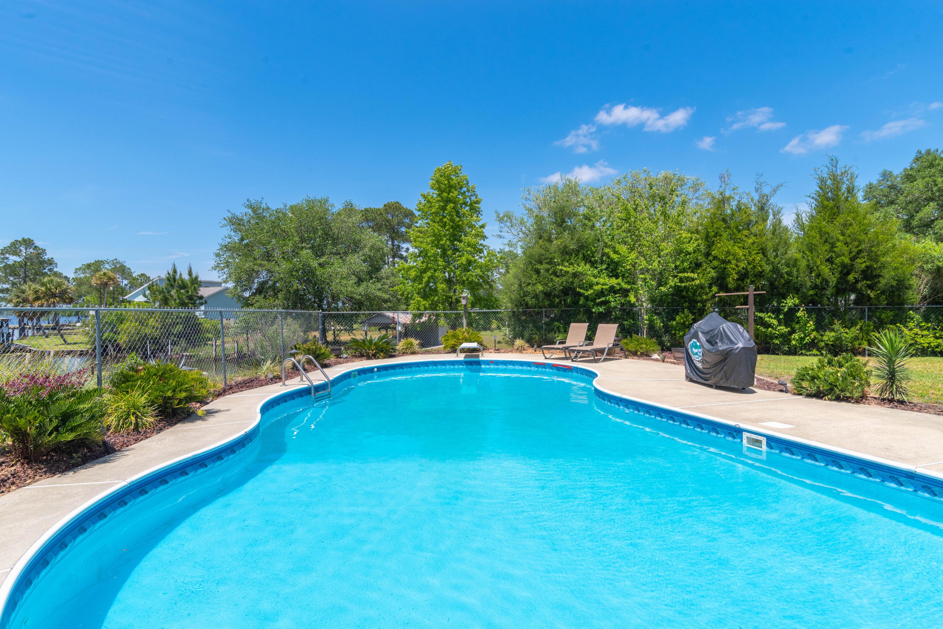 NONESUCH WAY - Residential