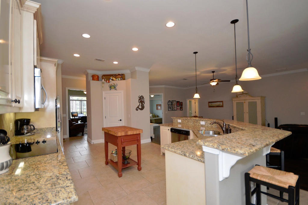 HOLLEY BY THE SEA - Residential