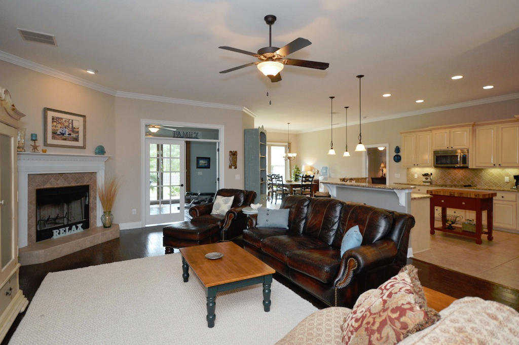 HOLLEY BY THE SEA - Residential