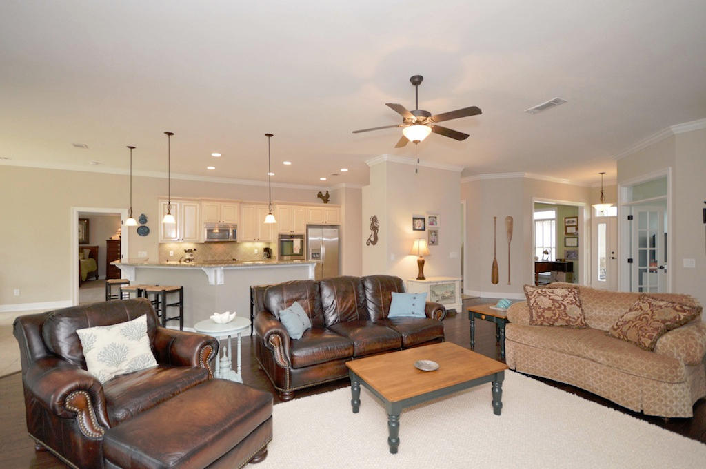 HOLLEY BY THE SEA - Residential