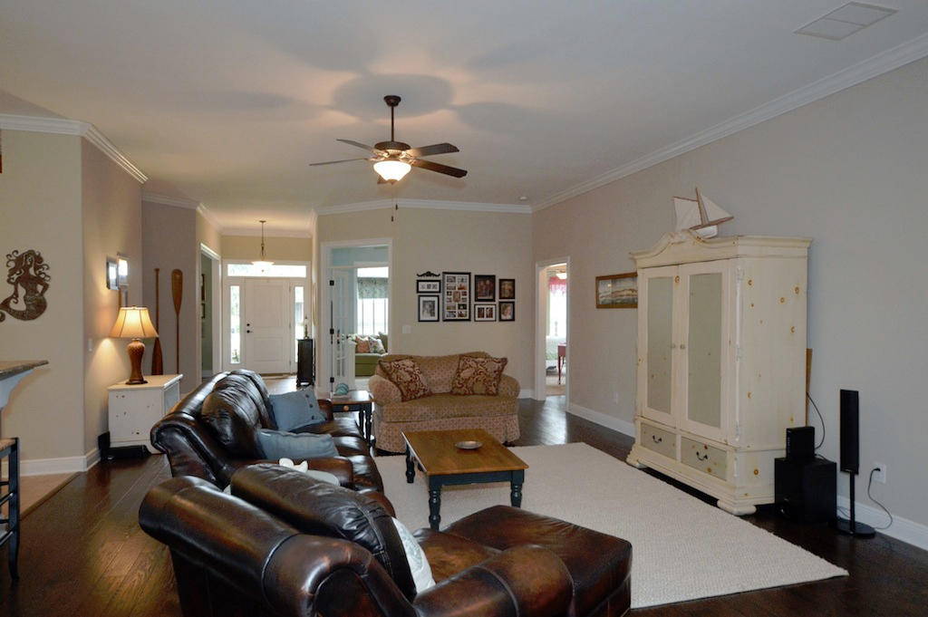 HOLLEY BY THE SEA - Residential