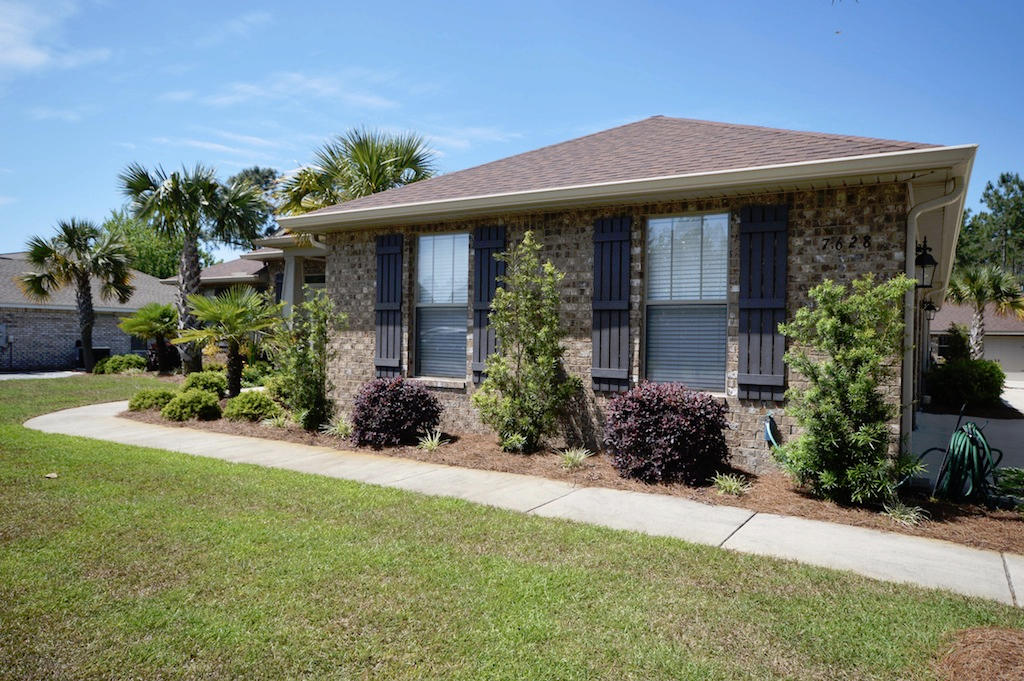 HOLLEY BY THE SEA - Residential