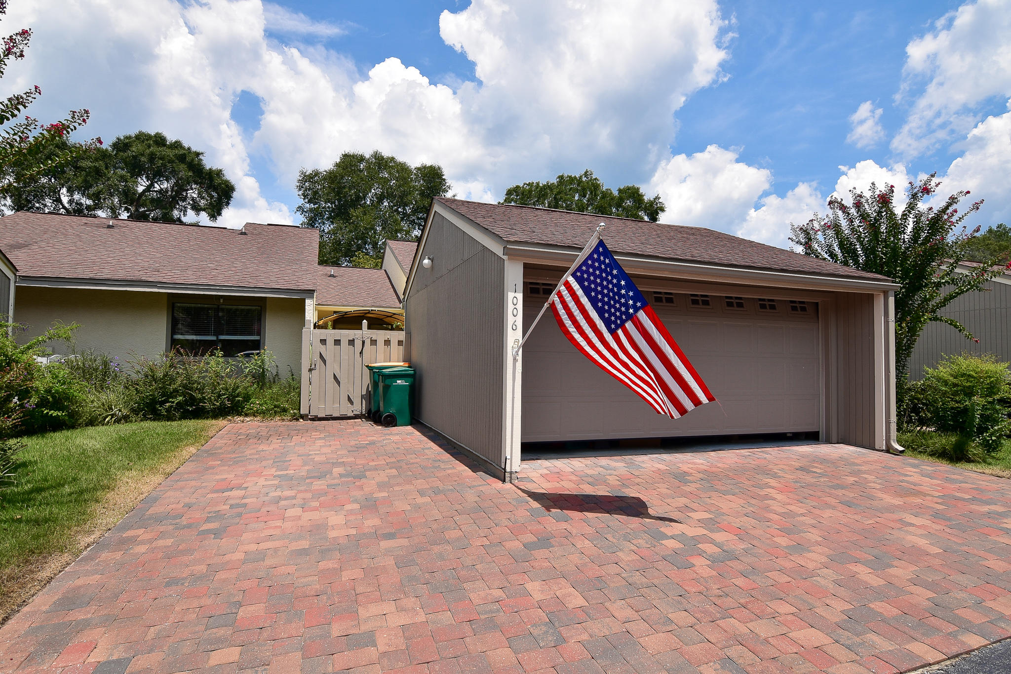 ROYAL OAK VILLAGE - Residential