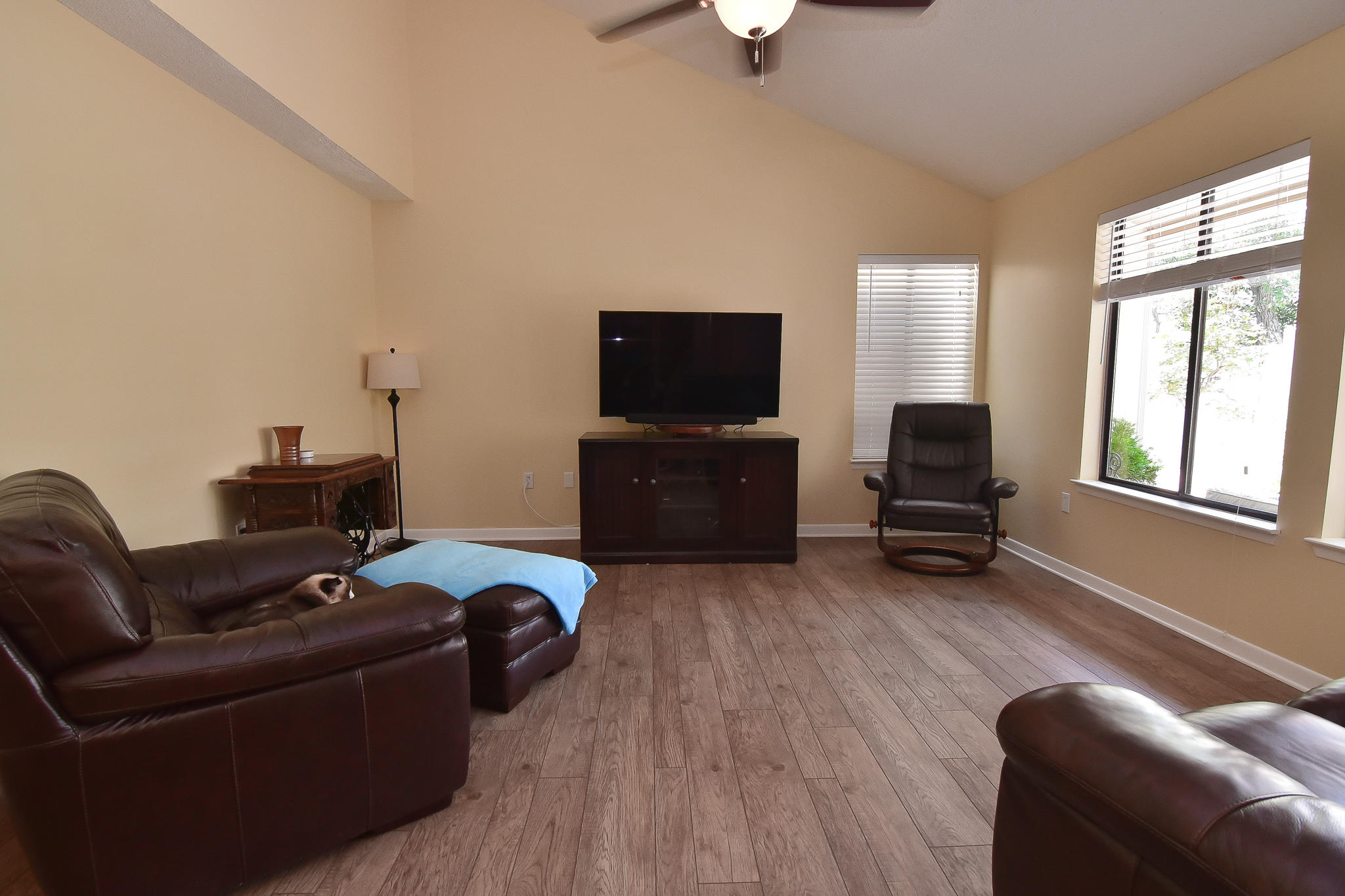 ROYAL OAK VILLAGE - Residential