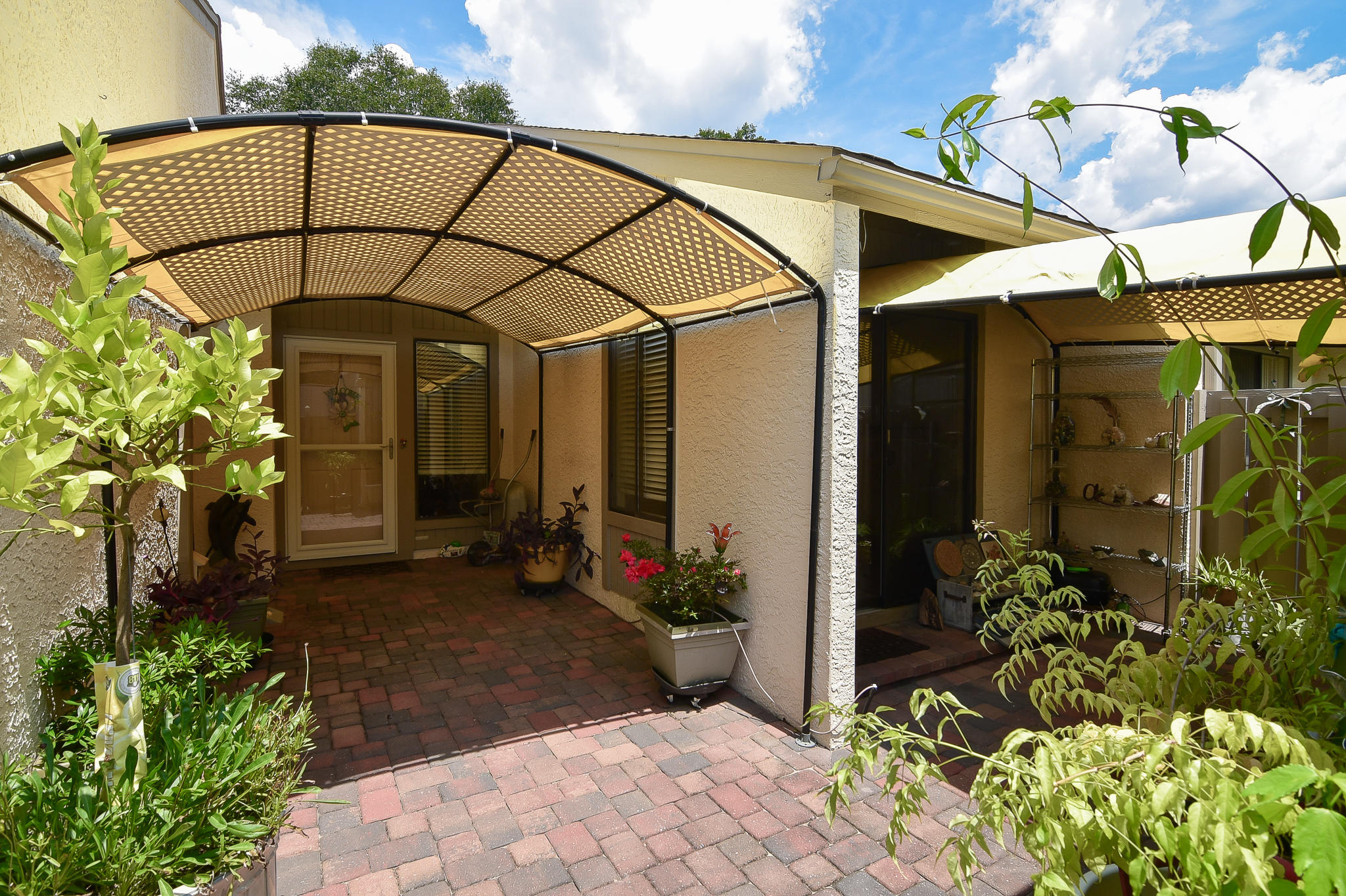 ROYAL OAK VILLAGE - Residential