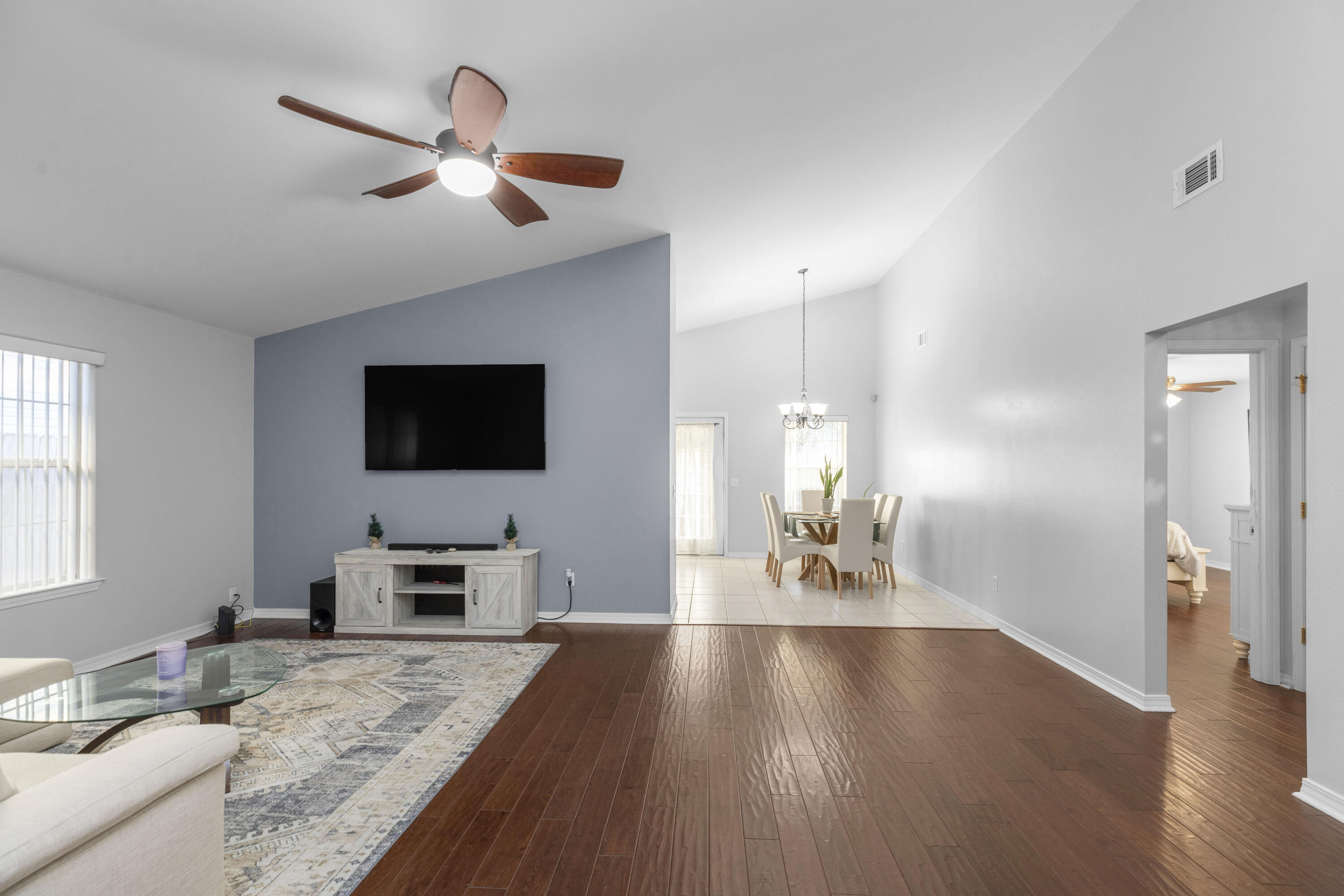 EMERALD VILLAGE S/D - Residential Lease