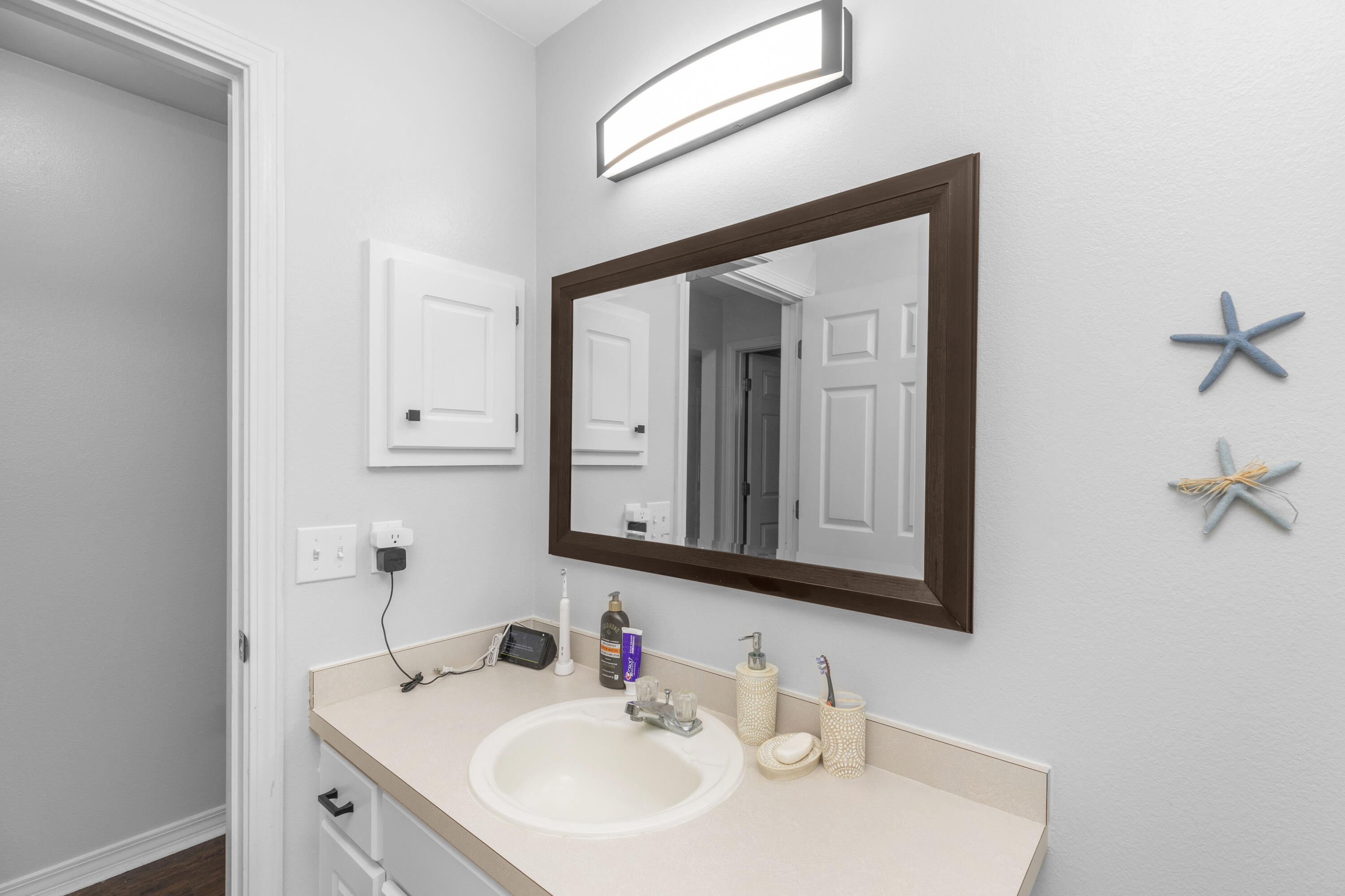 EMERALD VILLAGE S/D - Residential Lease