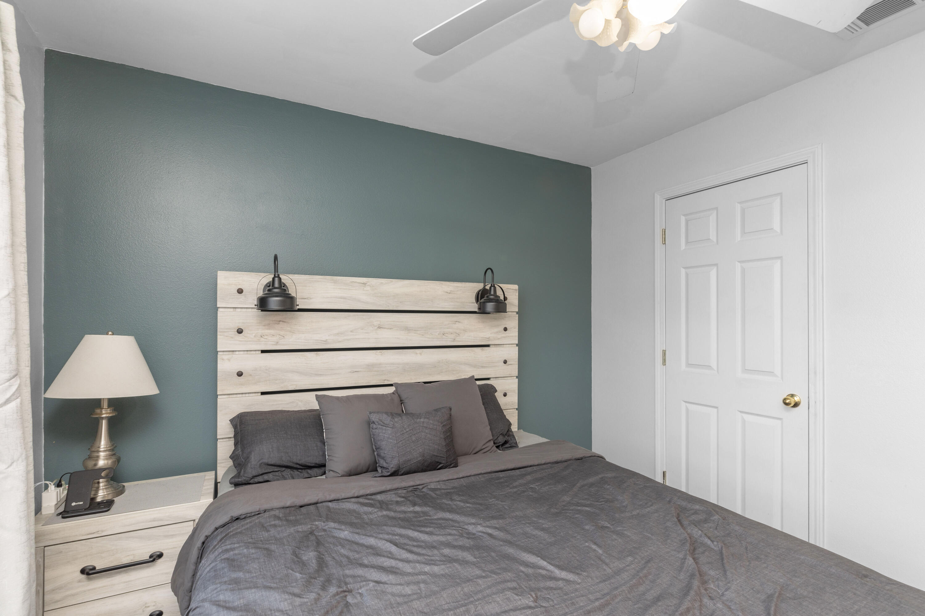 EMERALD VILLAGE S/D - Residential Lease