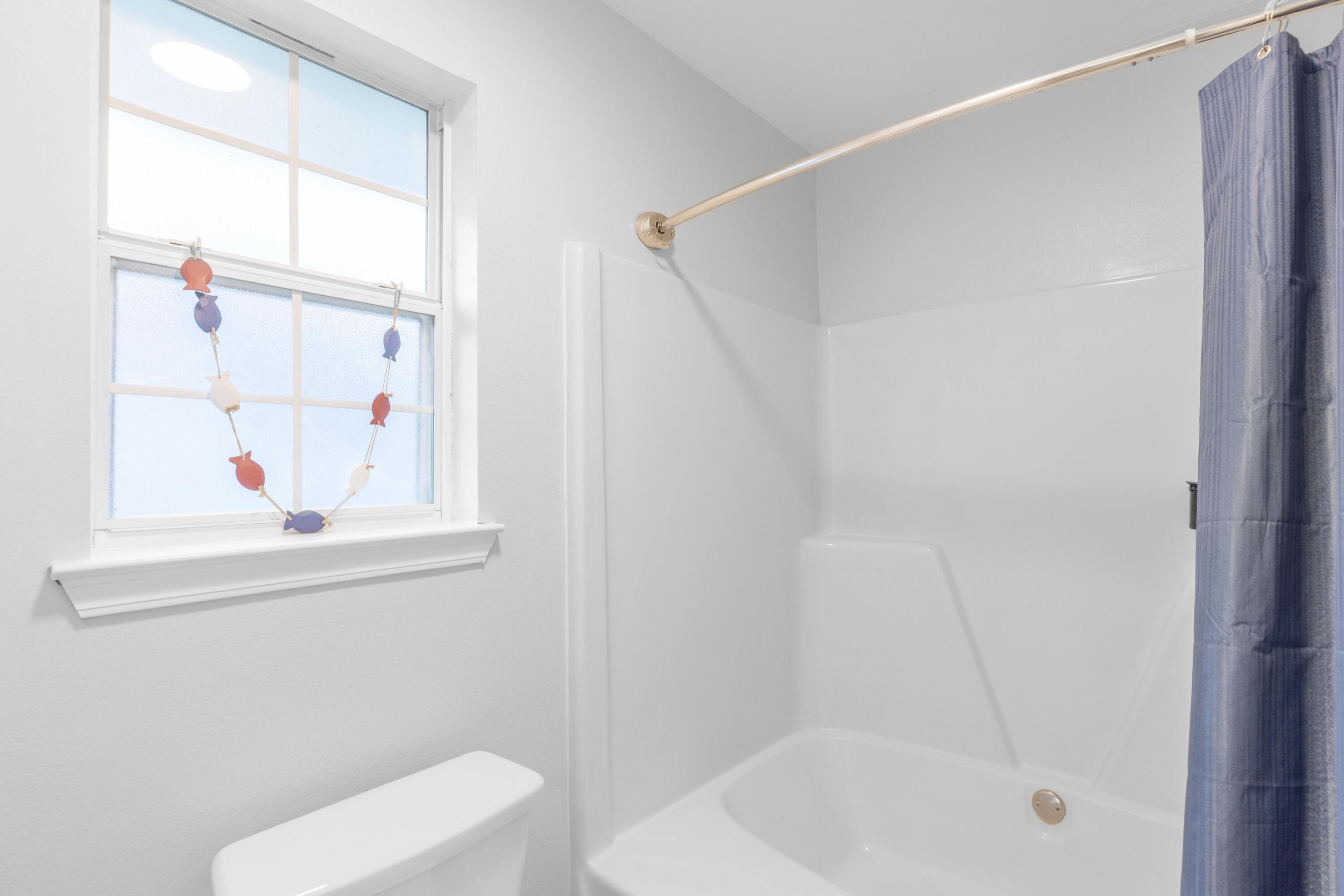 EMERALD VILLAGE S/D - Residential Lease