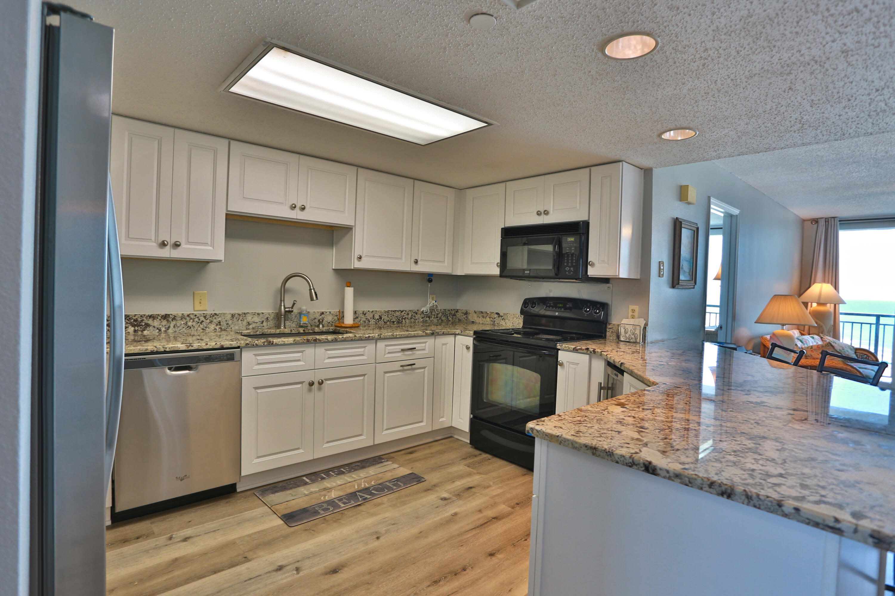 NAUTILUS CONDO - Residential