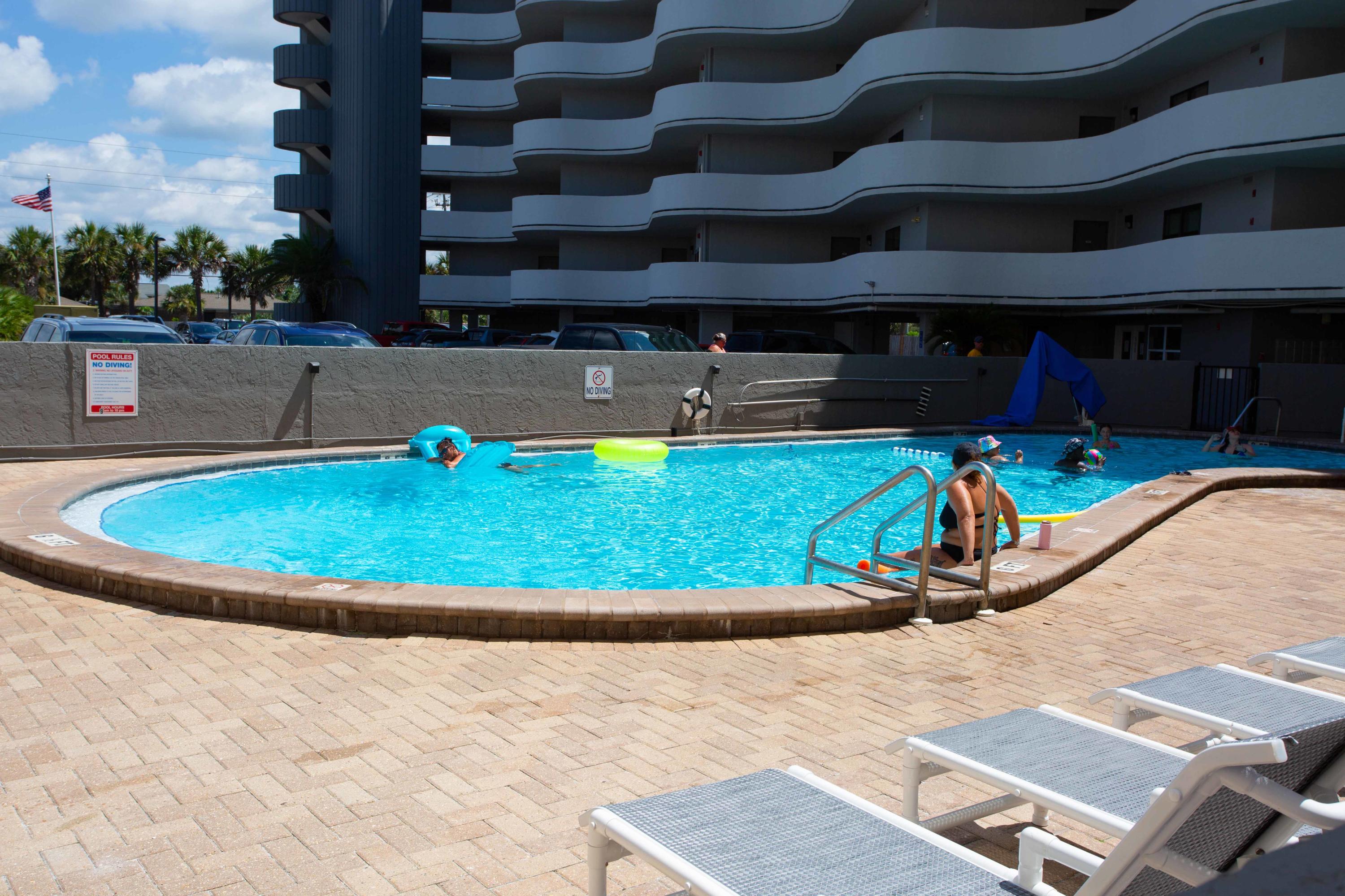NAUTILUS CONDO - Residential