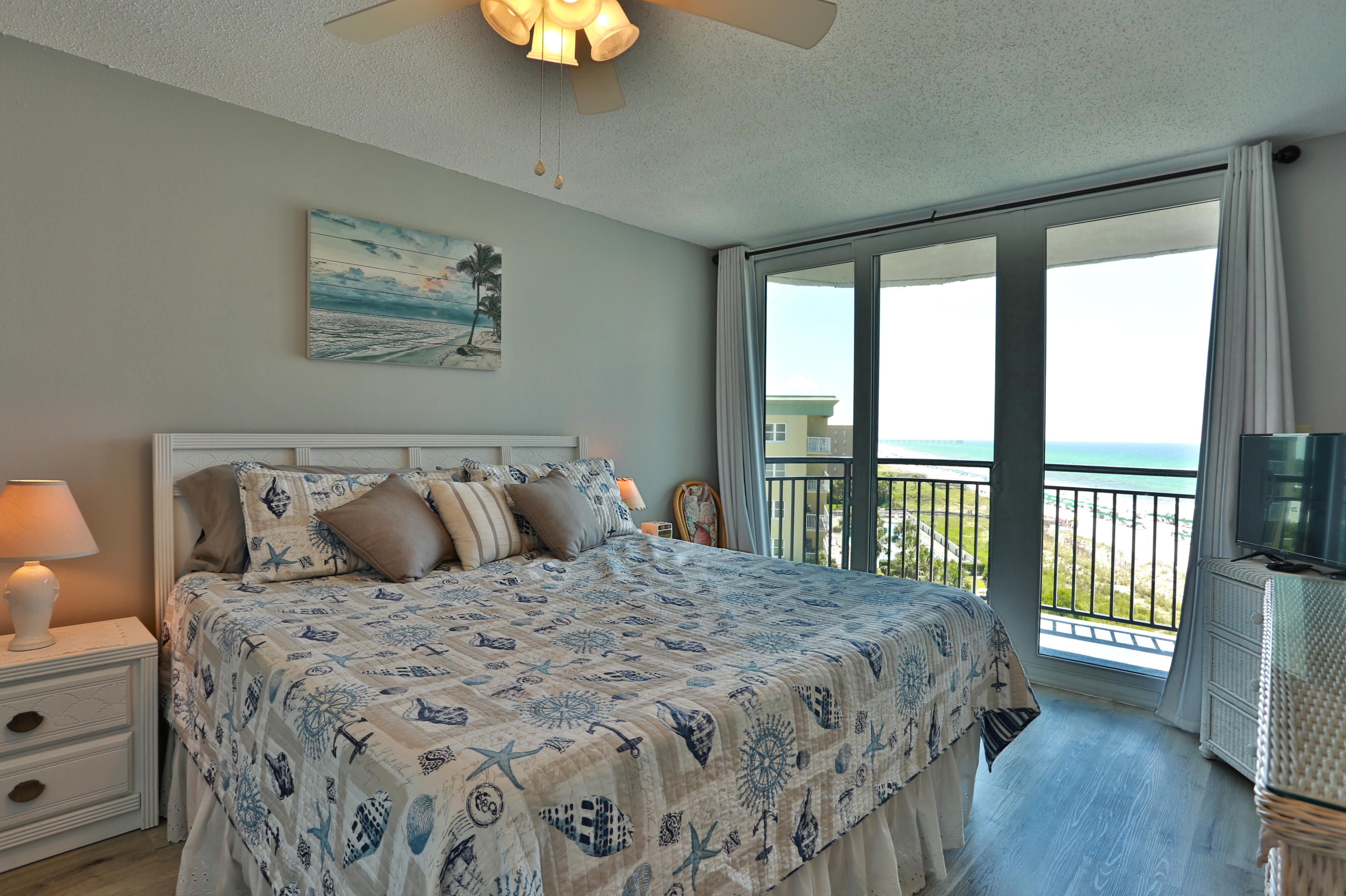 NAUTILUS CONDO - Residential