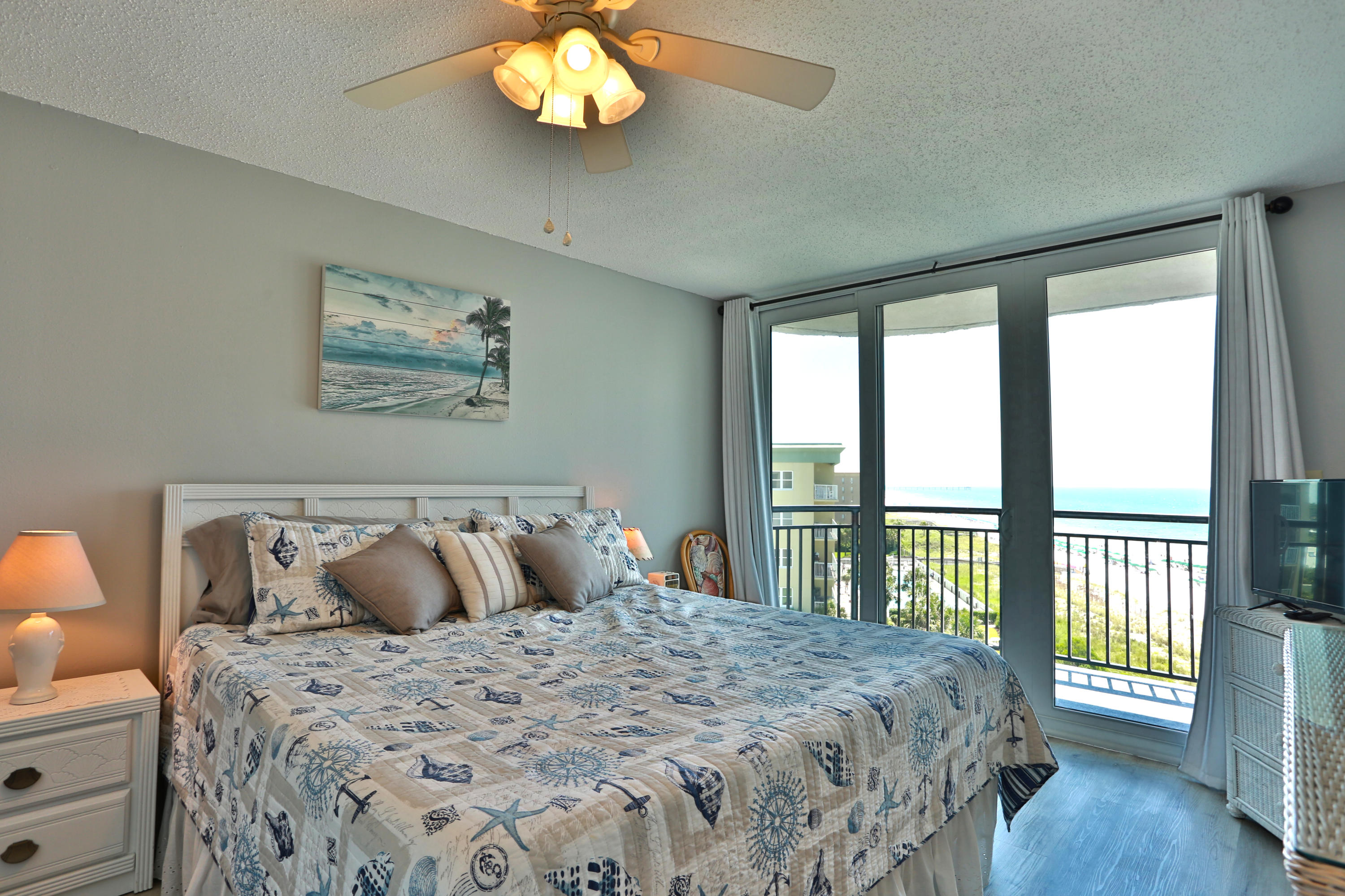 NAUTILUS CONDO - Residential