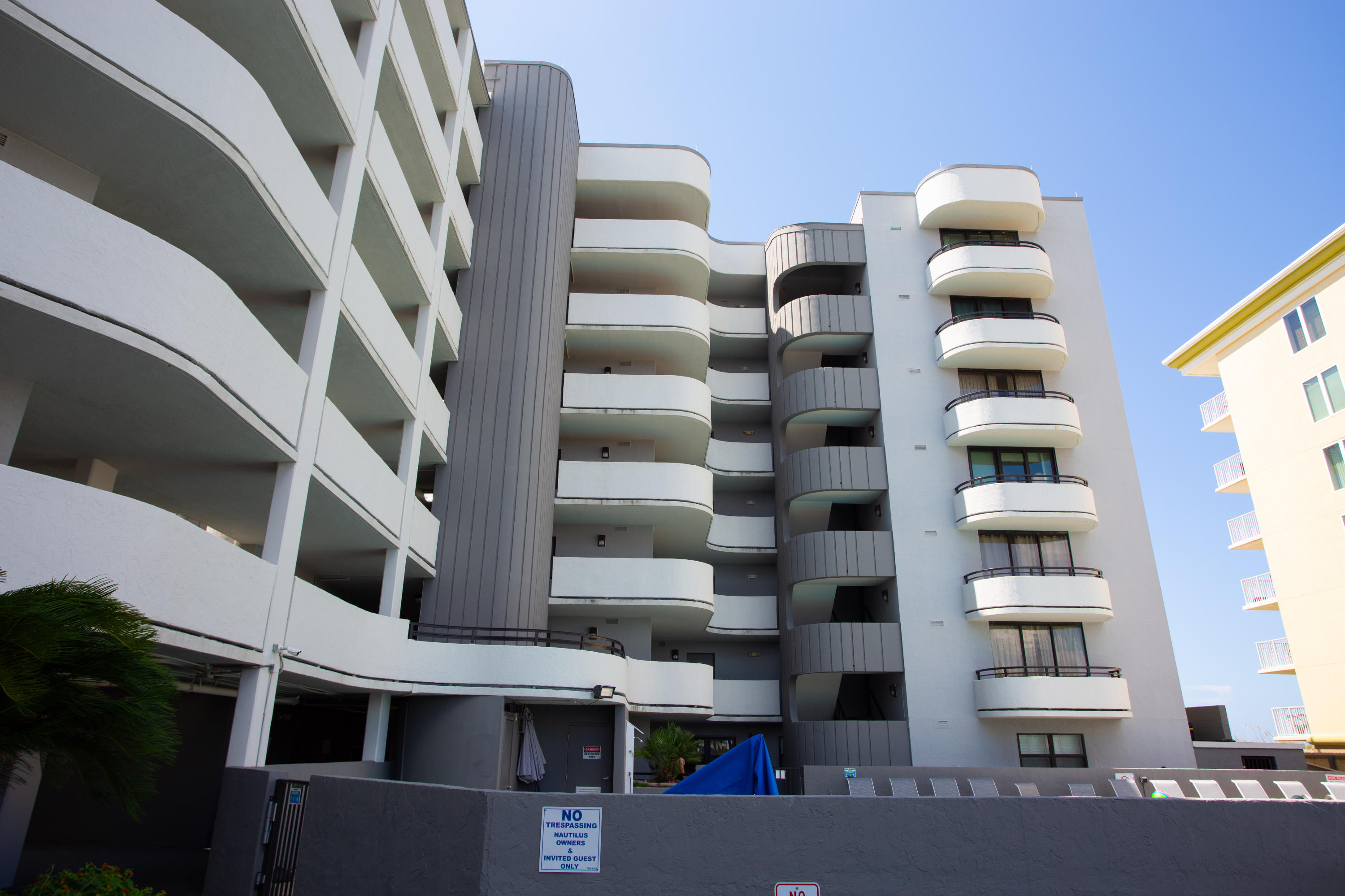 NAUTILUS CONDO - Residential