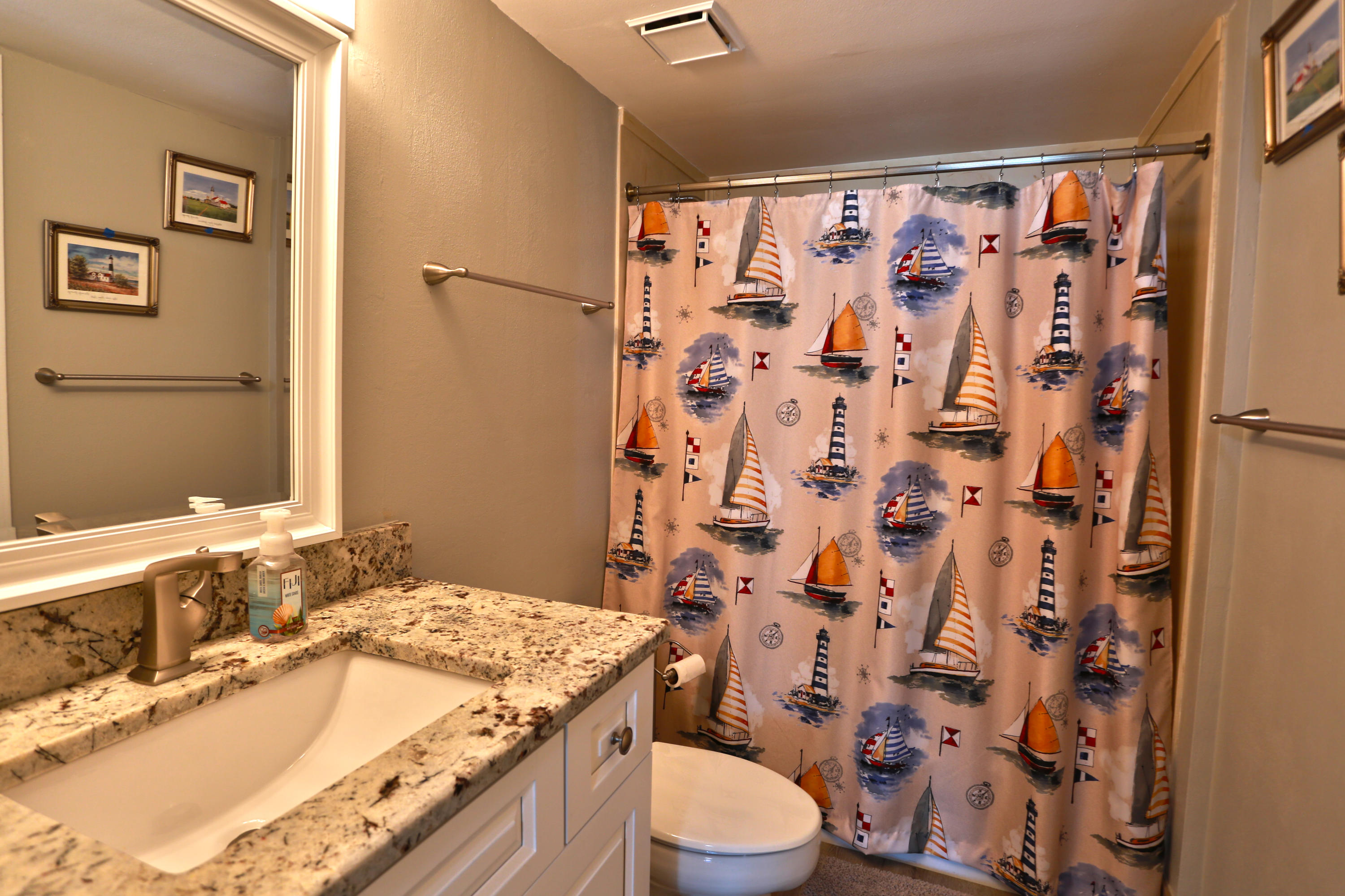 NAUTILUS CONDO - Residential