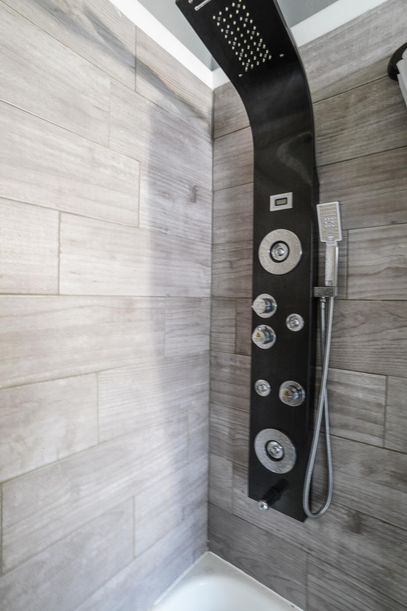 ISLAND ISLA CONDO - Residential