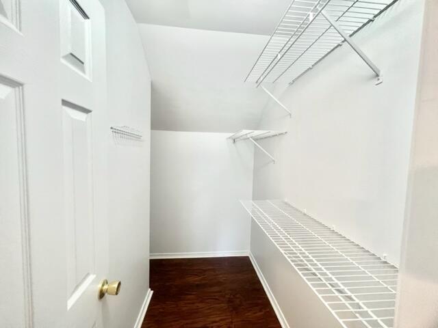 HIDDEN LAKES - Residential Lease