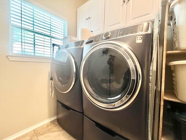 HIDDEN LAKES - Residential Lease