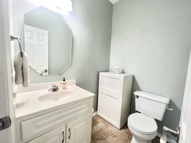 HIDDEN LAKES - Residential Lease