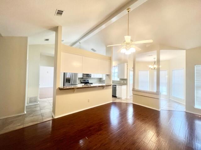 HIDDEN LAKES - Residential Lease