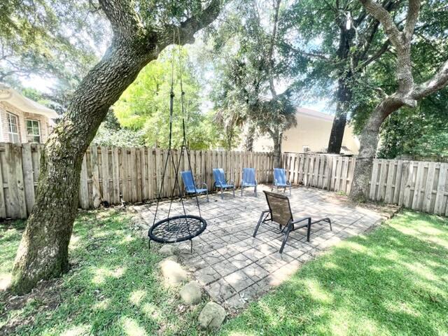 HIDDEN LAKES - Residential Lease