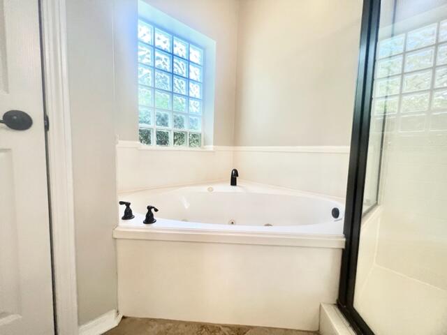 HIDDEN LAKES - Residential Lease