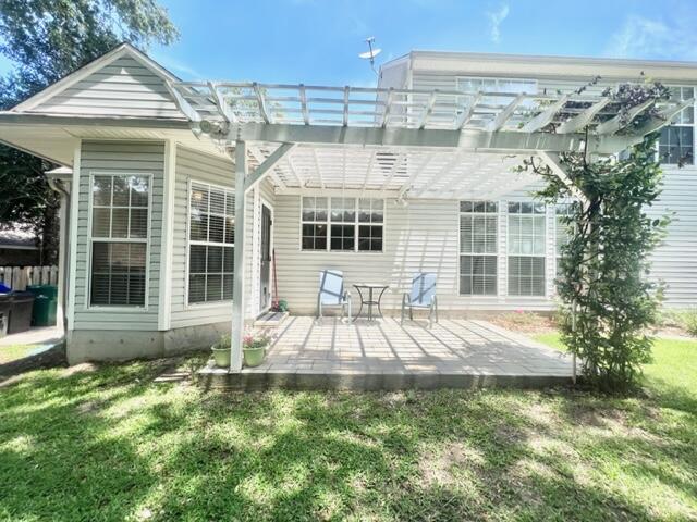 HIDDEN LAKES - Residential Lease