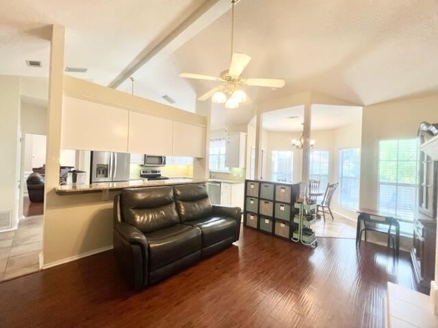 HIDDEN LAKES - Residential Lease