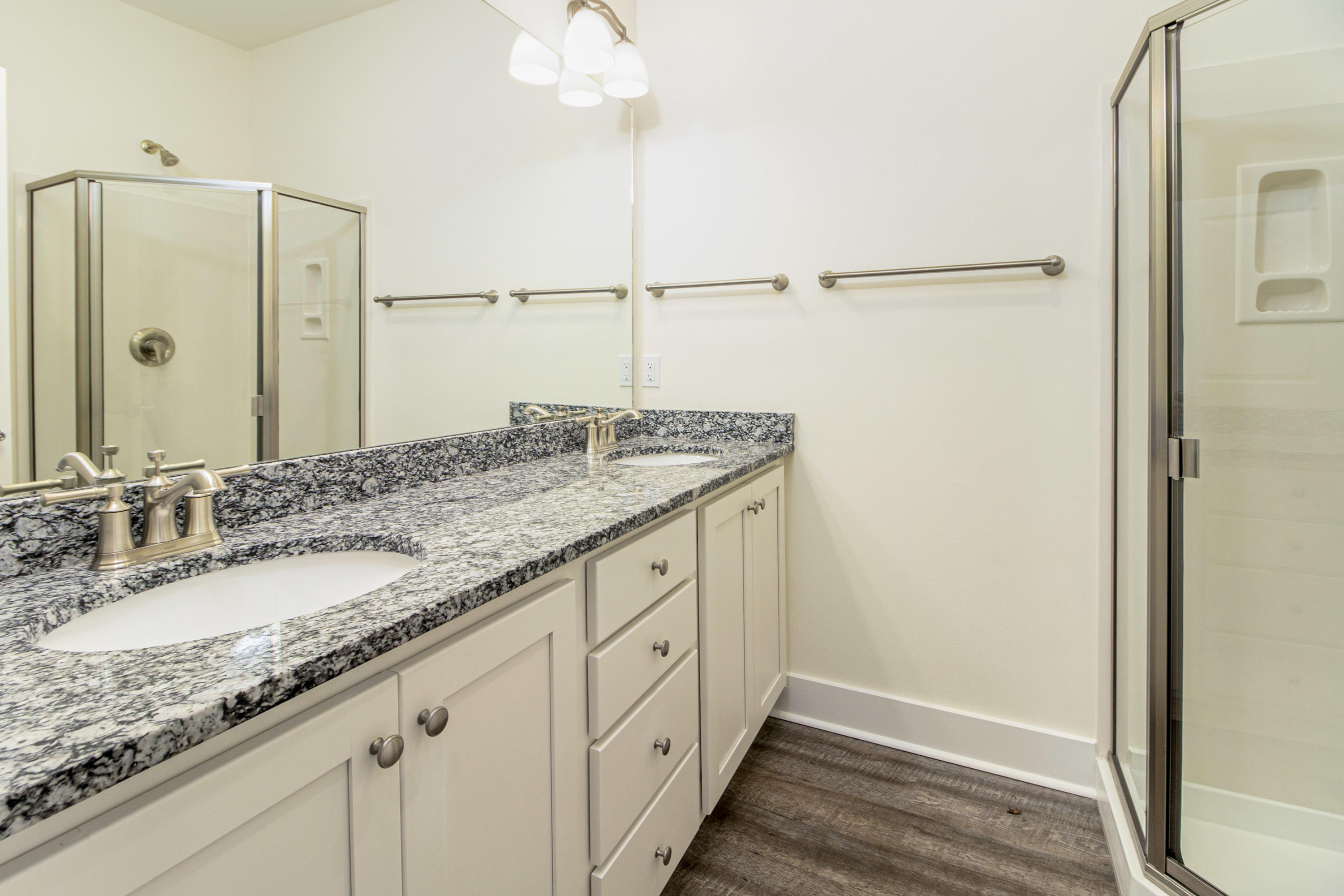 Hidden Lake condominiums - Residential