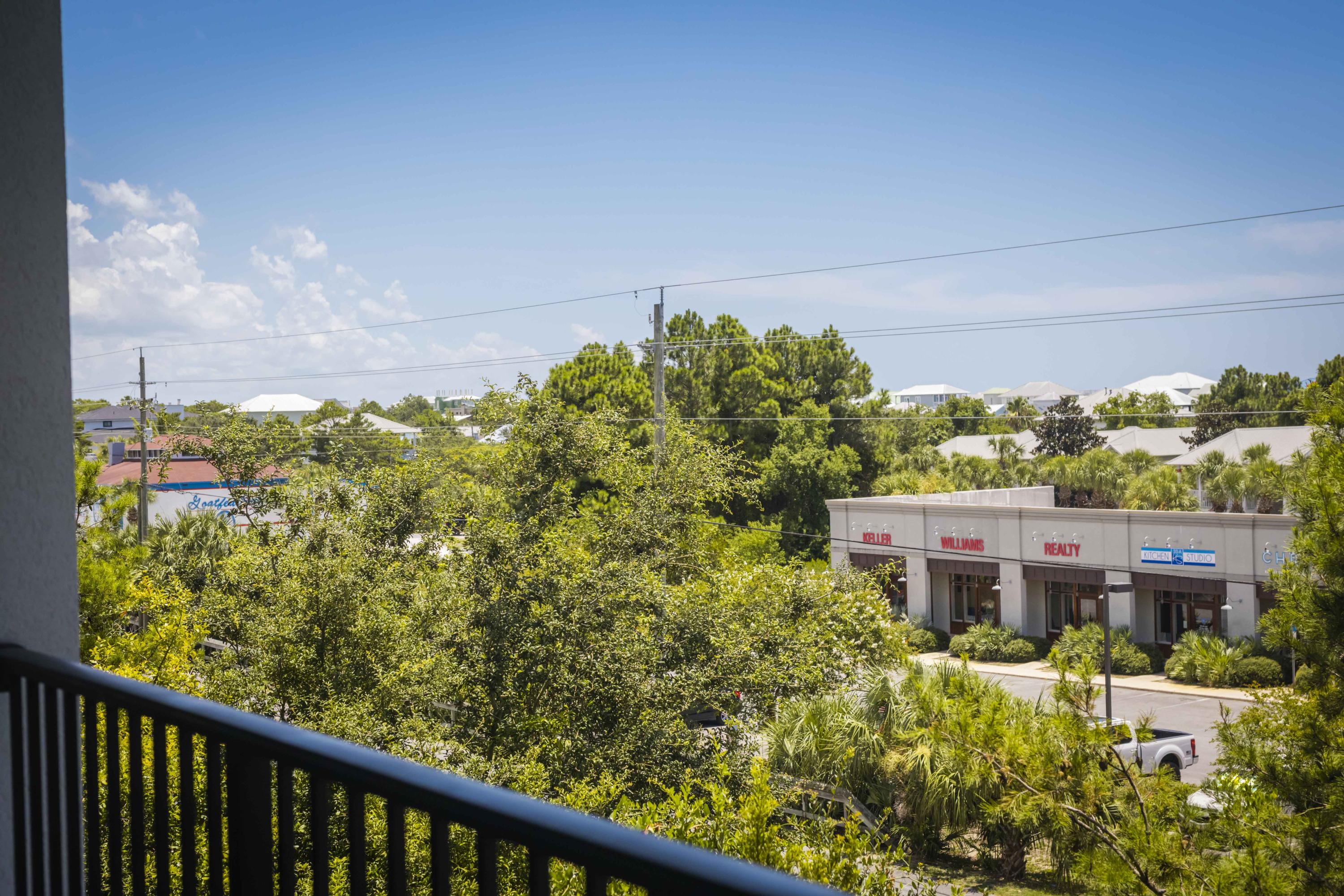 Hidden Lake condominiums - Residential