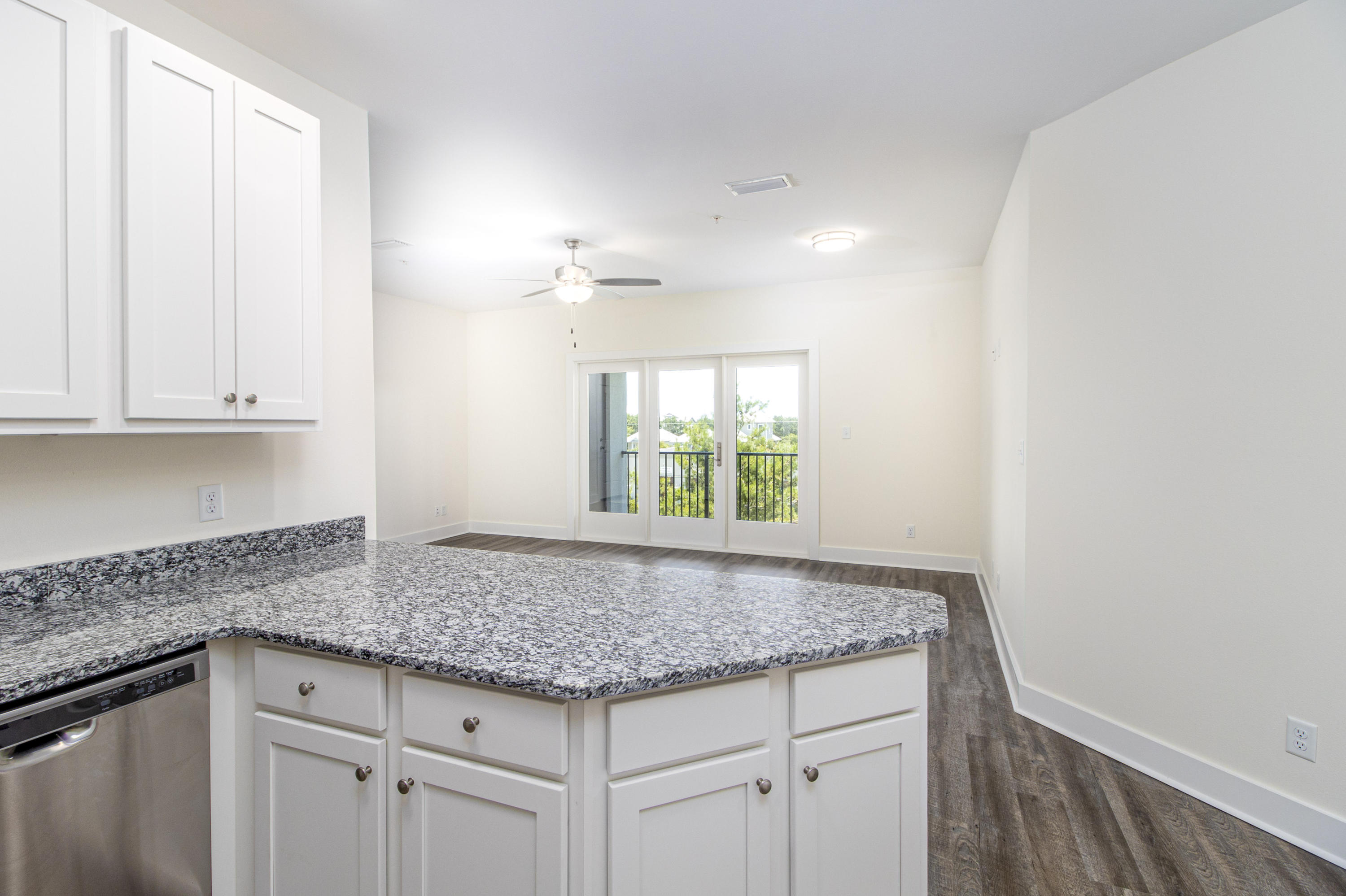 Hidden Lake condominiums - Residential