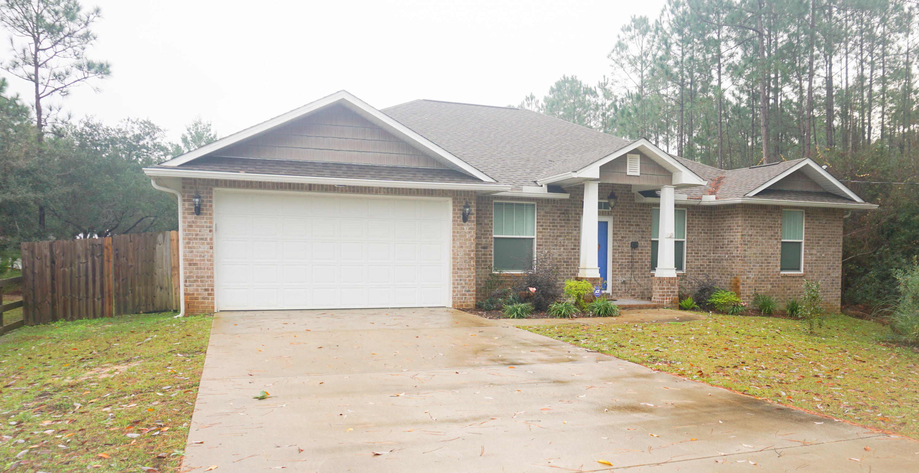 HOLLEY BY THE SEA - Residential