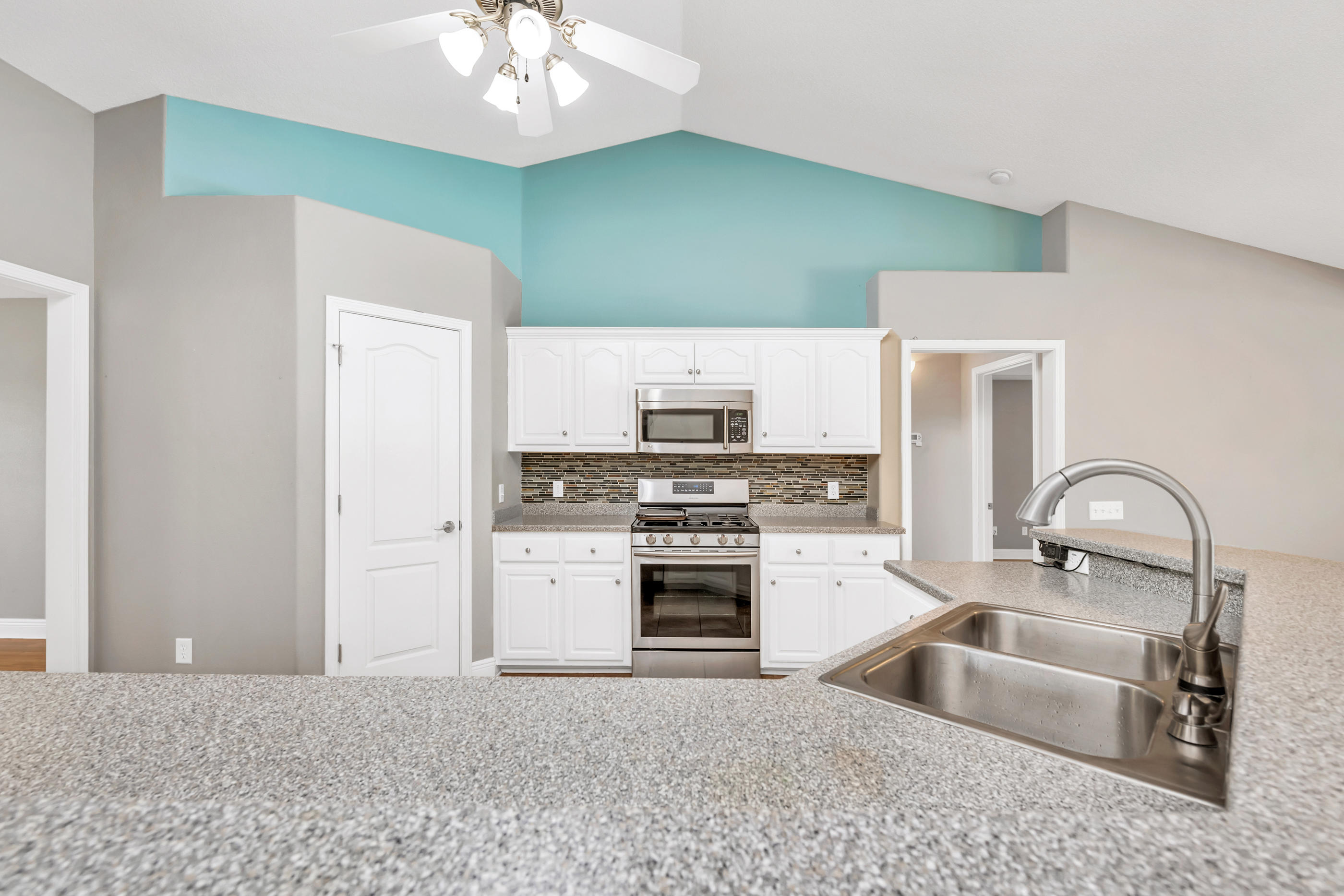 WOODLAWN HEIGHTS - Residential