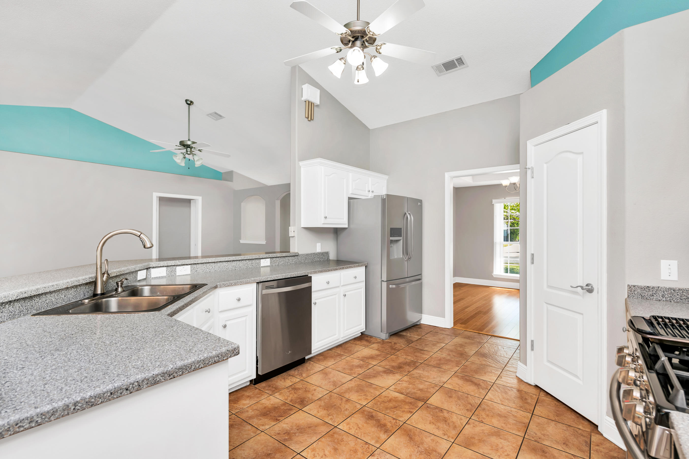 WOODLAWN HEIGHTS - Residential