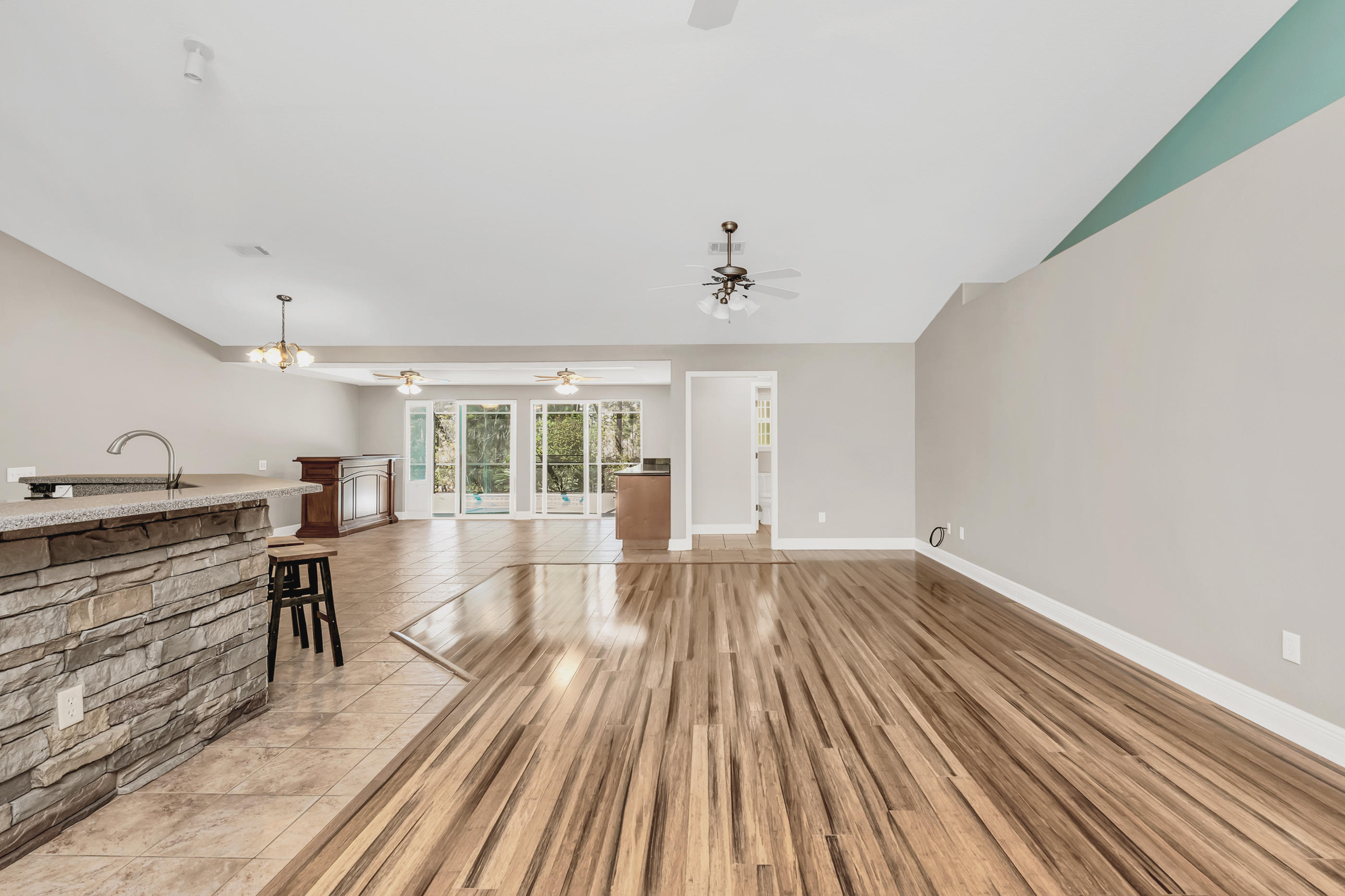 WOODLAWN HEIGHTS - Residential