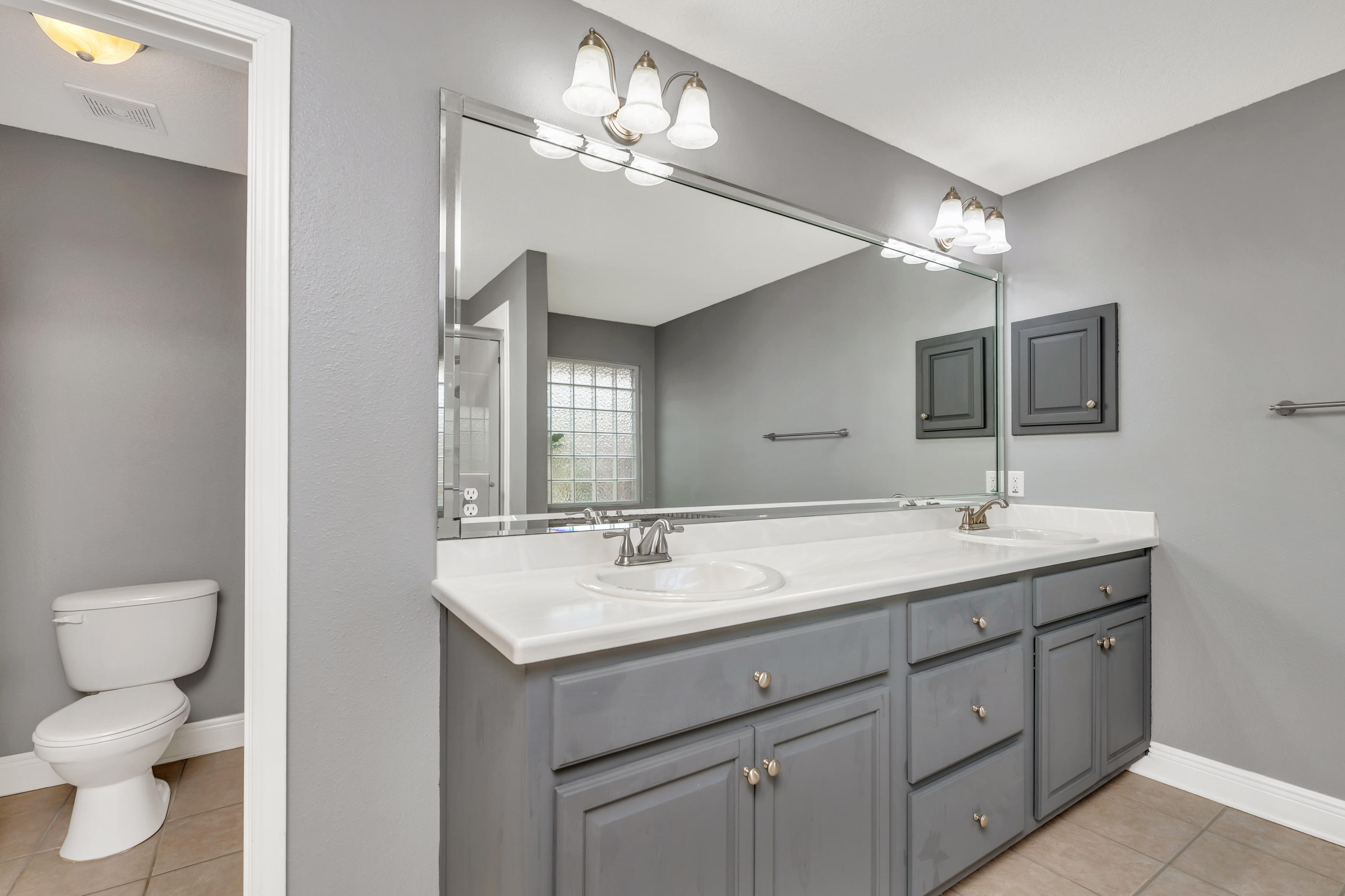 WOODLAWN HEIGHTS - Residential