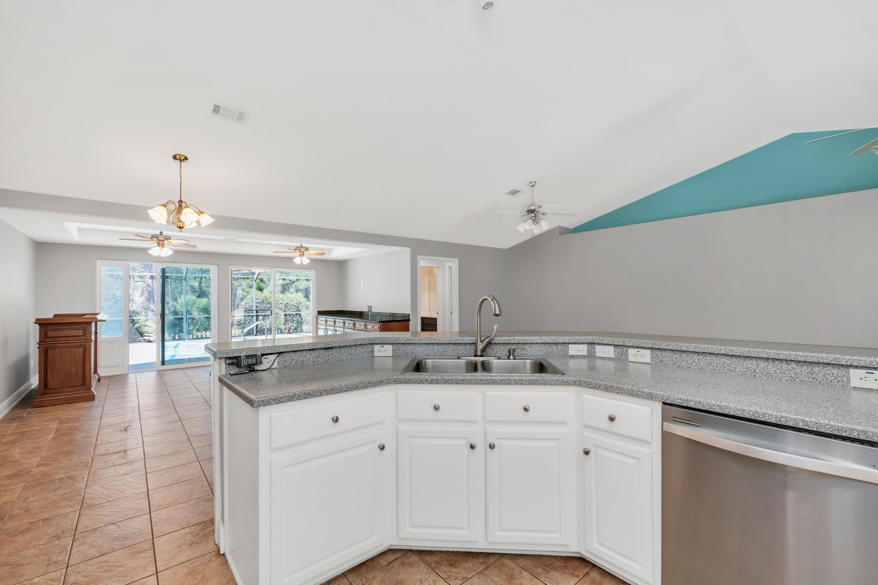 WOODLAWN HEIGHTS - Residential