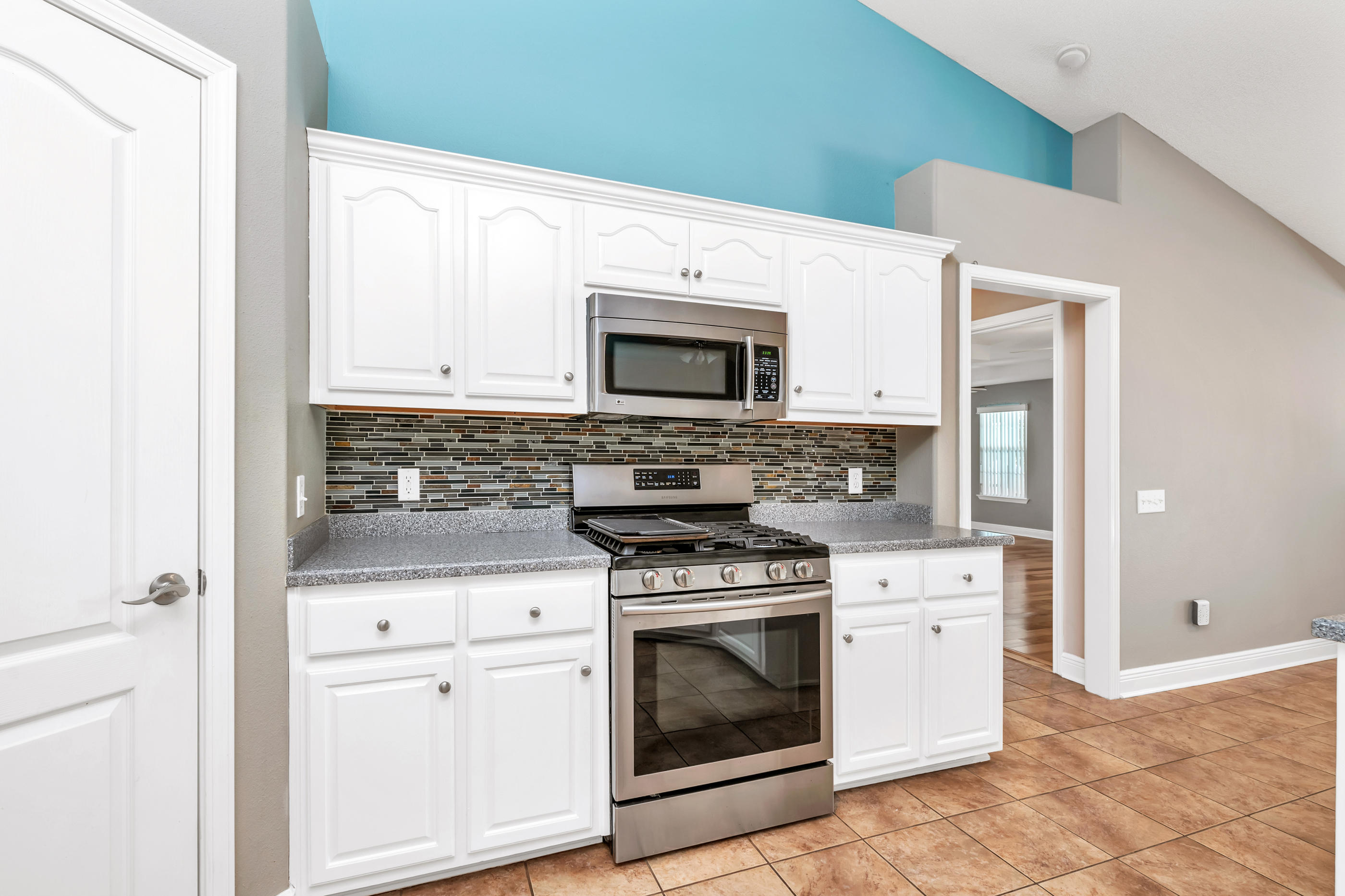 WOODLAWN HEIGHTS - Residential