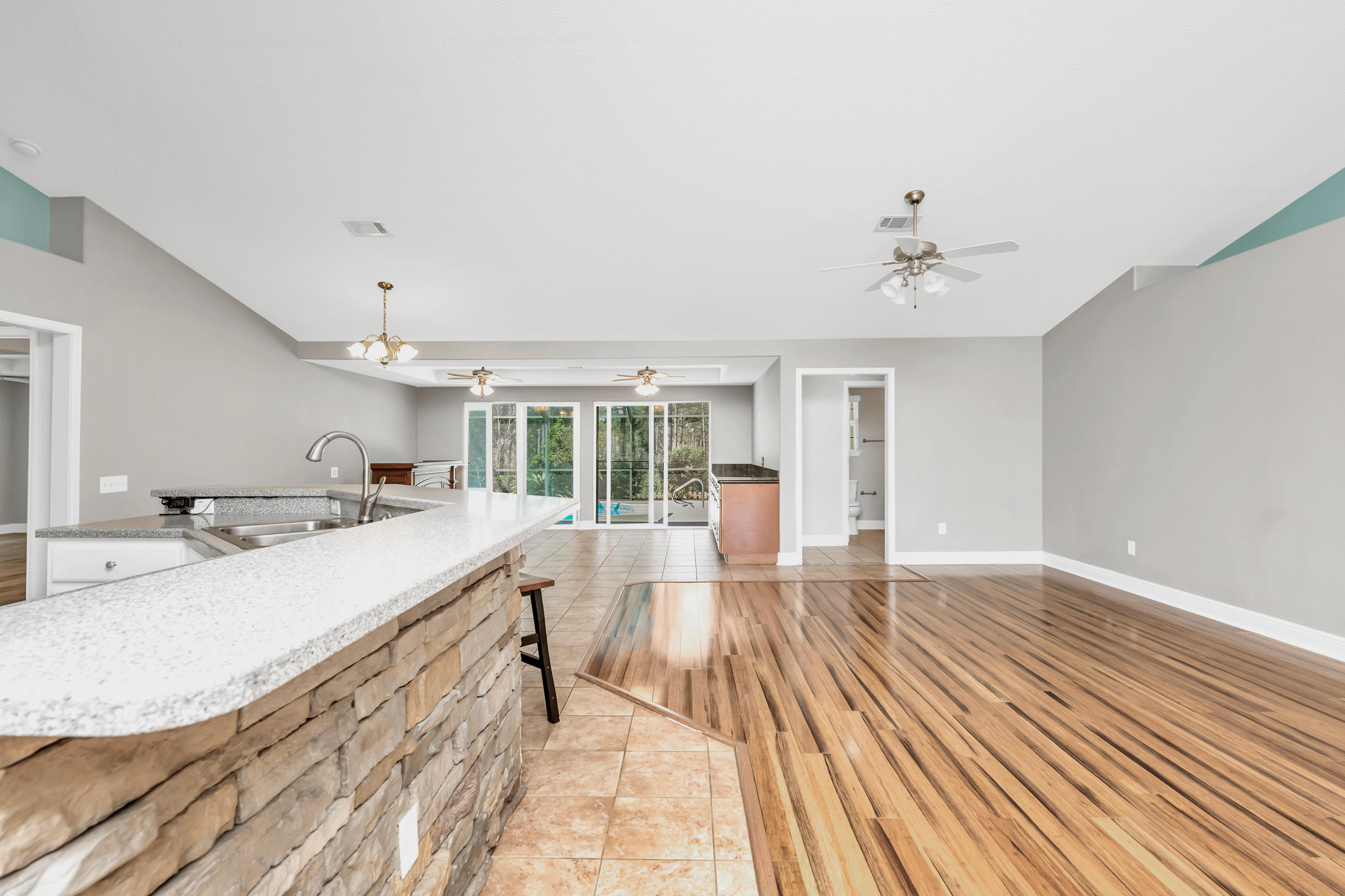 WOODLAWN HEIGHTS - Residential