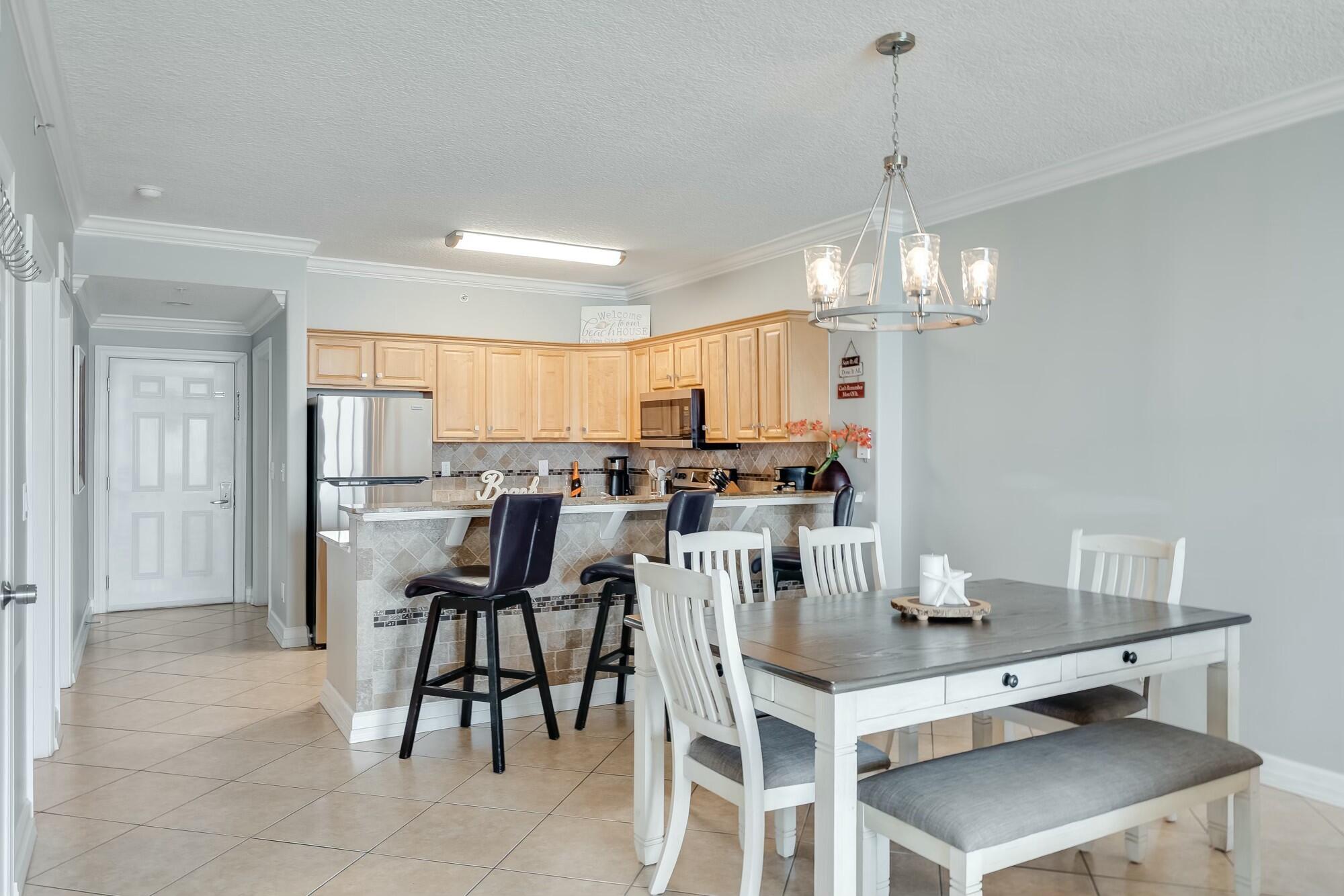 TROPIC WINDS - Residential