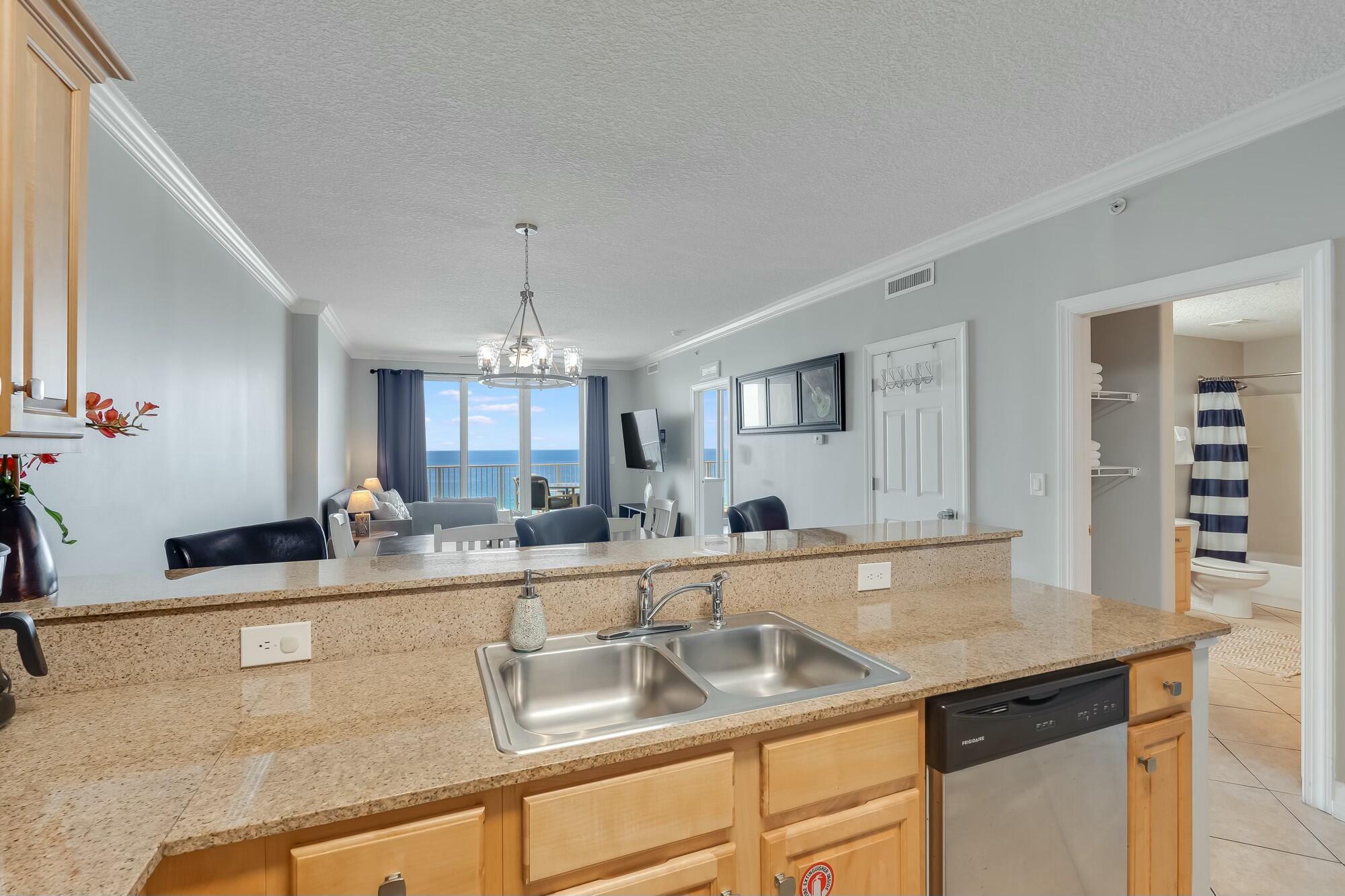 TROPIC WINDS - Residential