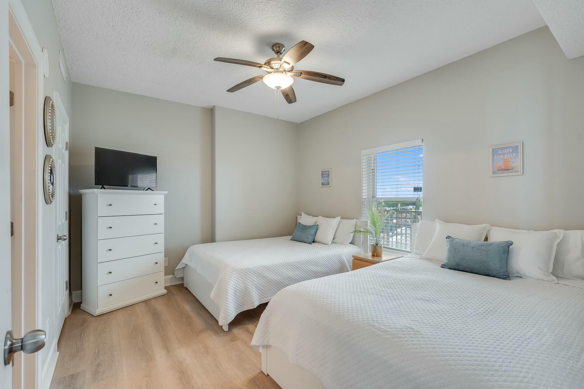 TROPIC WINDS - Residential